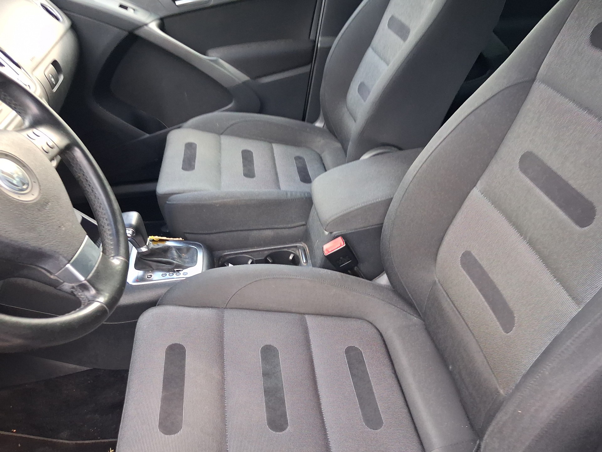 VW Tiguan 2.0 TSI Sport&Style Tiptronic-image-5