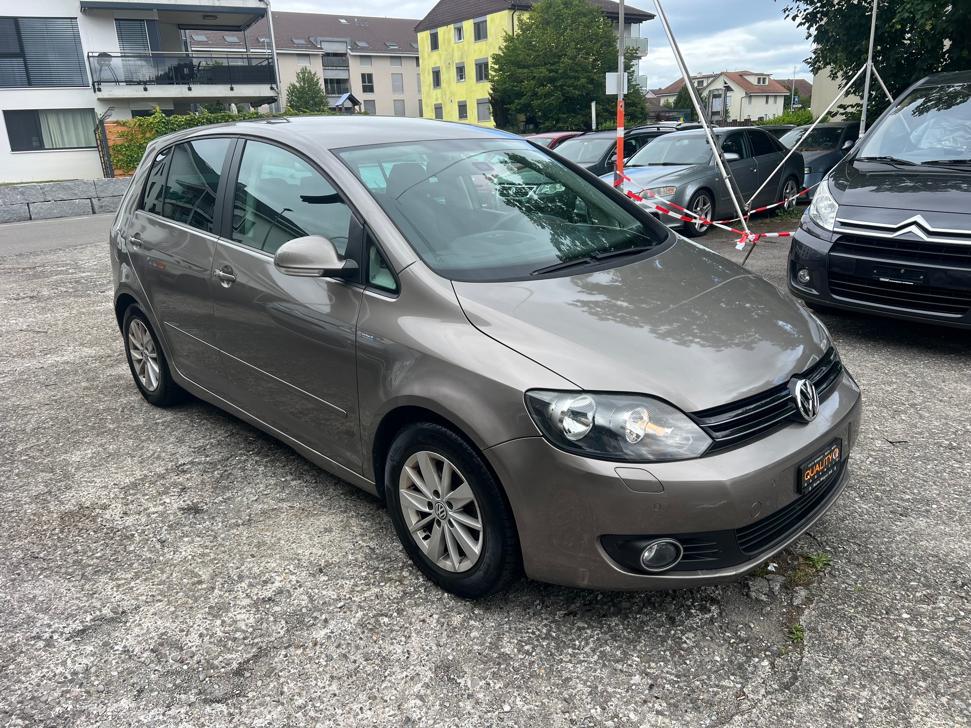 VW Golf Plus 2.0 TDI Trendline-image-2