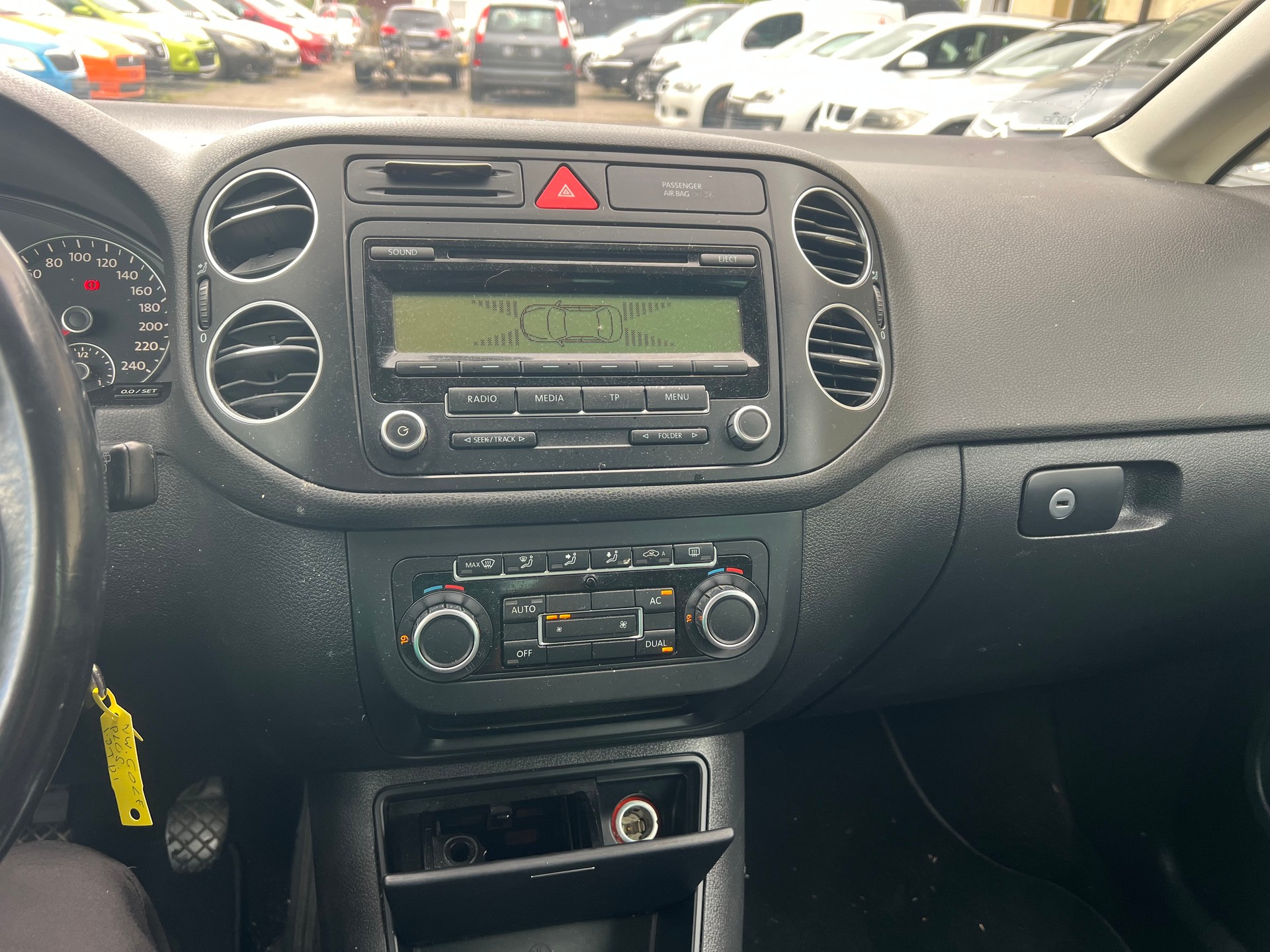 VW Golf Plus 2.0 TDI Trendline-image-7