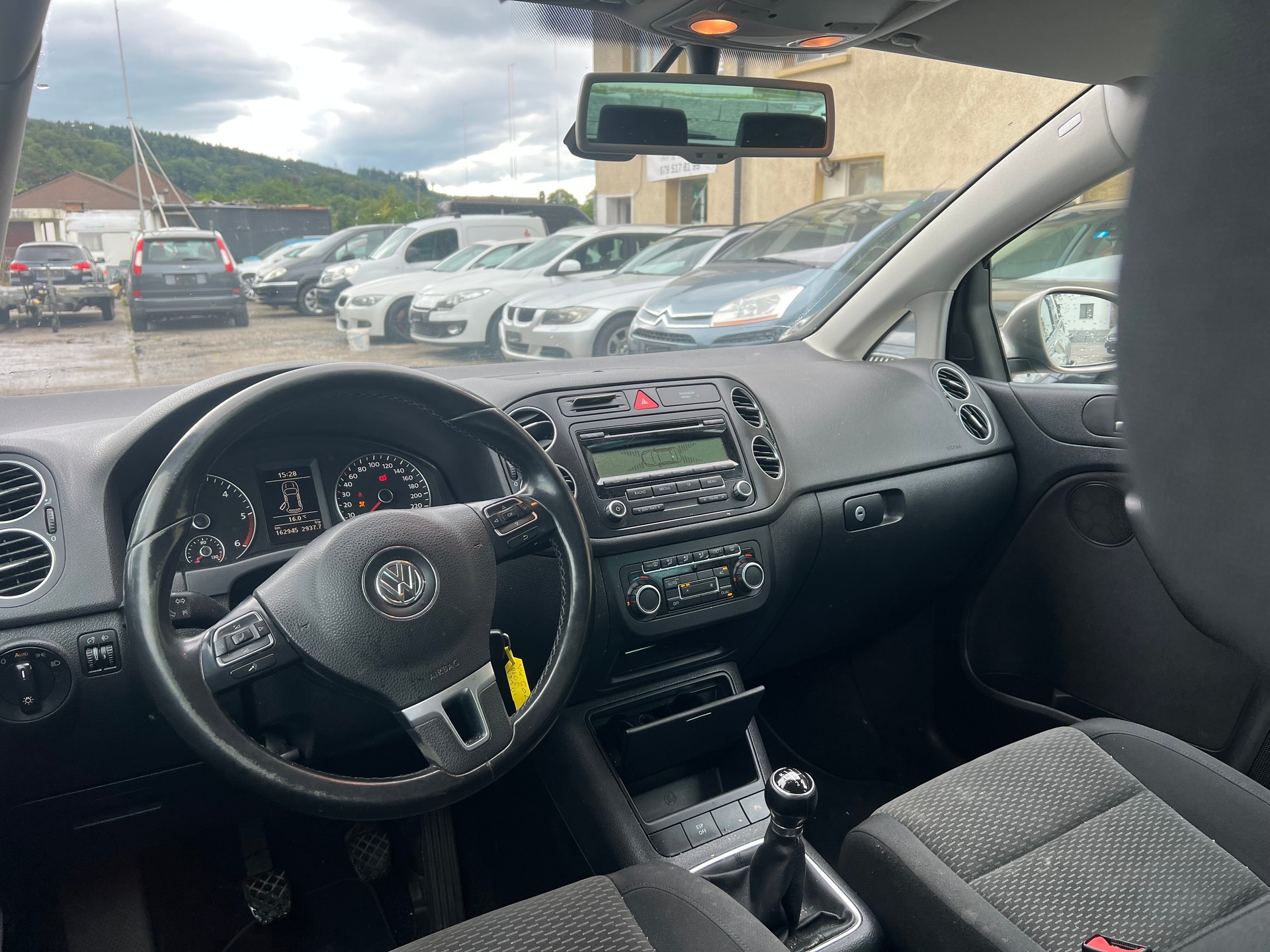VW Golf Plus 2.0 TDI Trendline-image-5