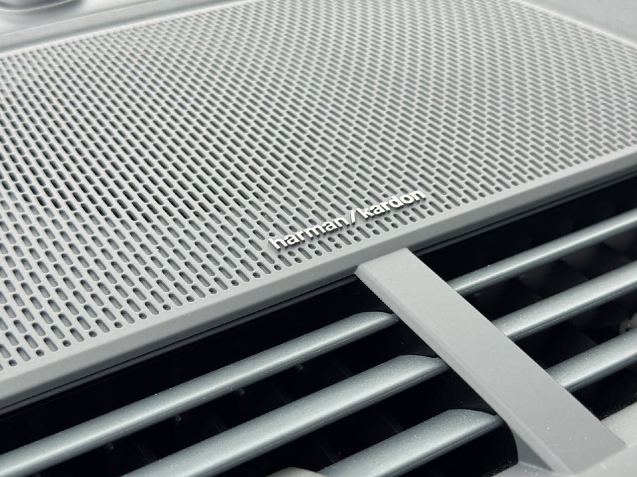 POLESTAR 2 Long Range Dual Motor-image-14
