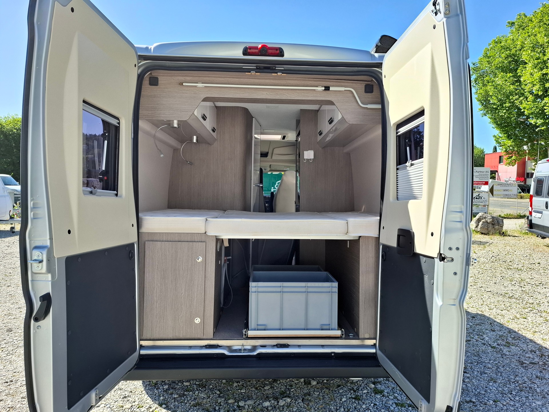 CHALLENGER V114 VIP - Solar, Lithium, Wechselrichter, Dieselheizung-image-7