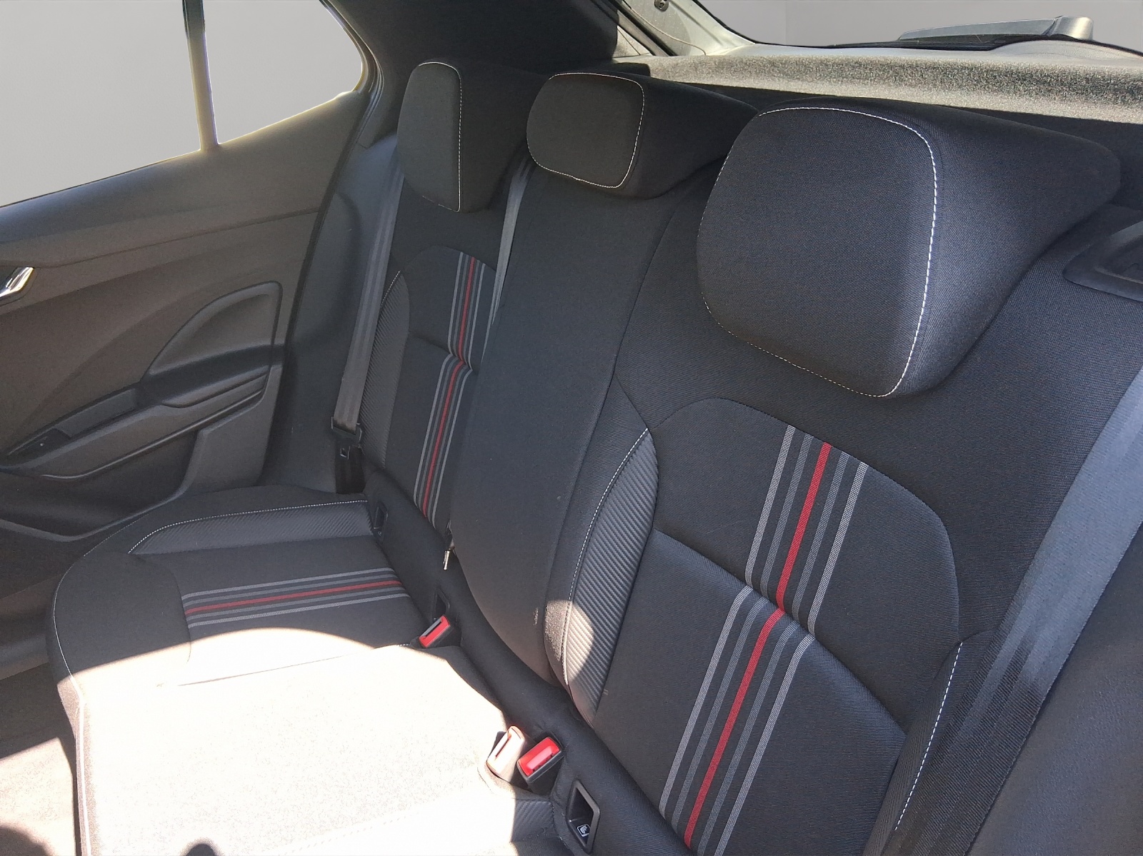 SKODA Fabia 1.0 TSI Monte Carlo DSG-image-16