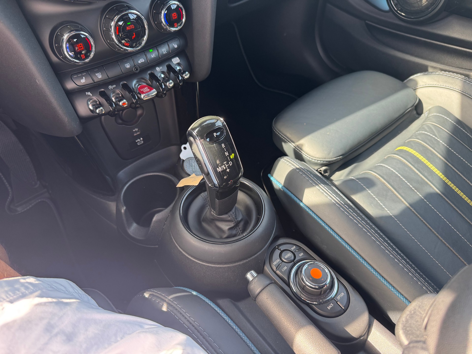 MINI Cooper S Cabriolet DKG-image-28