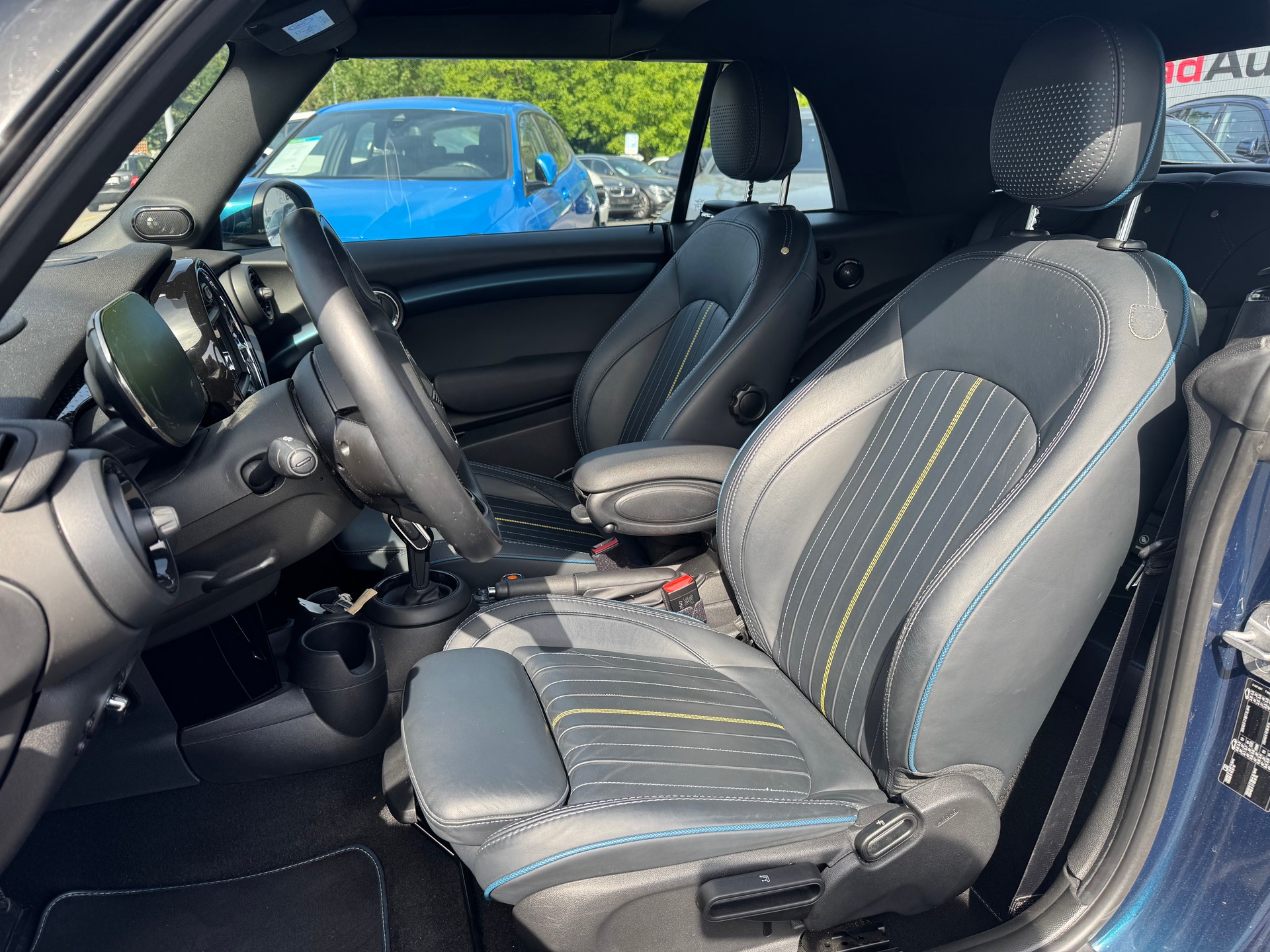 MINI Cooper S Cabriolet DKG-image-15