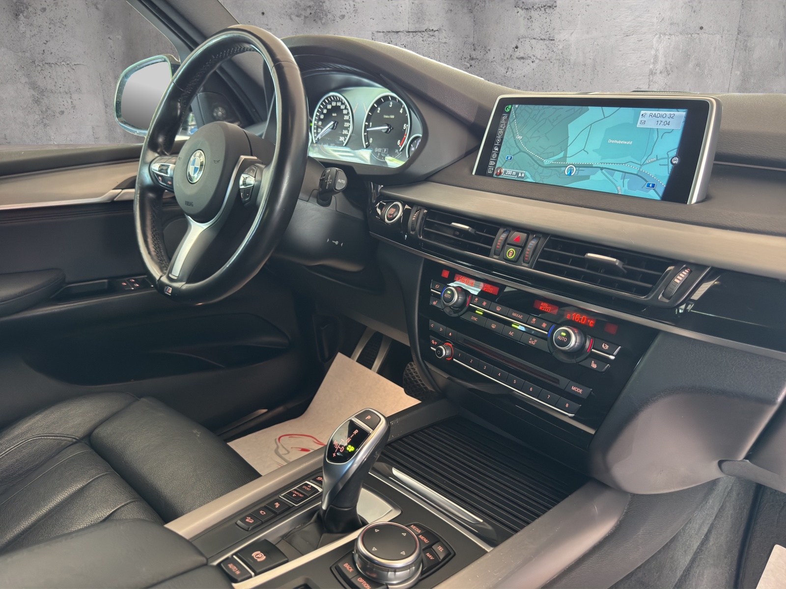 BMW X5 xDrive 40d Steptronic-image-12