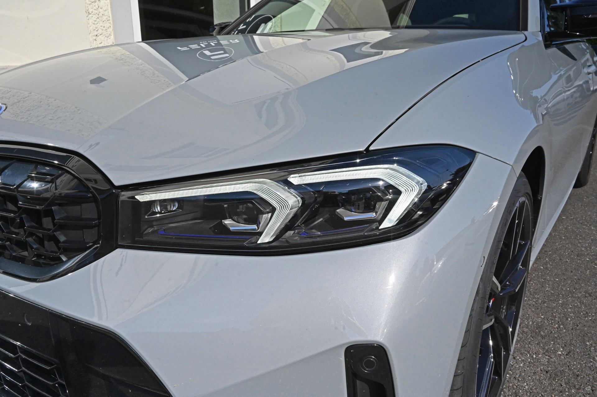 BMW M340i xDrive 48V Touring Steptronic M Sport Pro-image-2