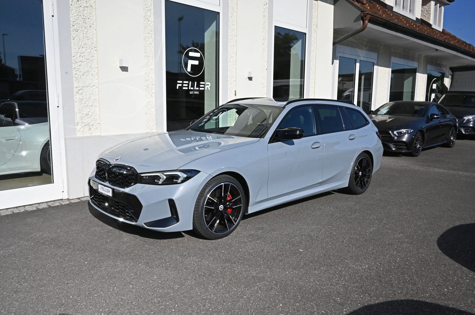 BMW M340i xDrive 48V Touring Steptronic M Sport Pro-image-0