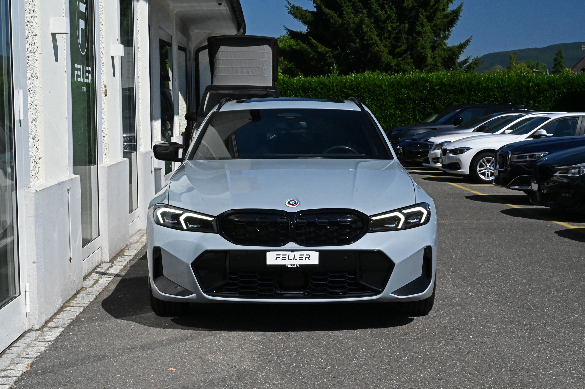 BMW M340i xDrive 48V Touring Steptronic M Sport Pro **inkl. Winterkompletträder**-image-2