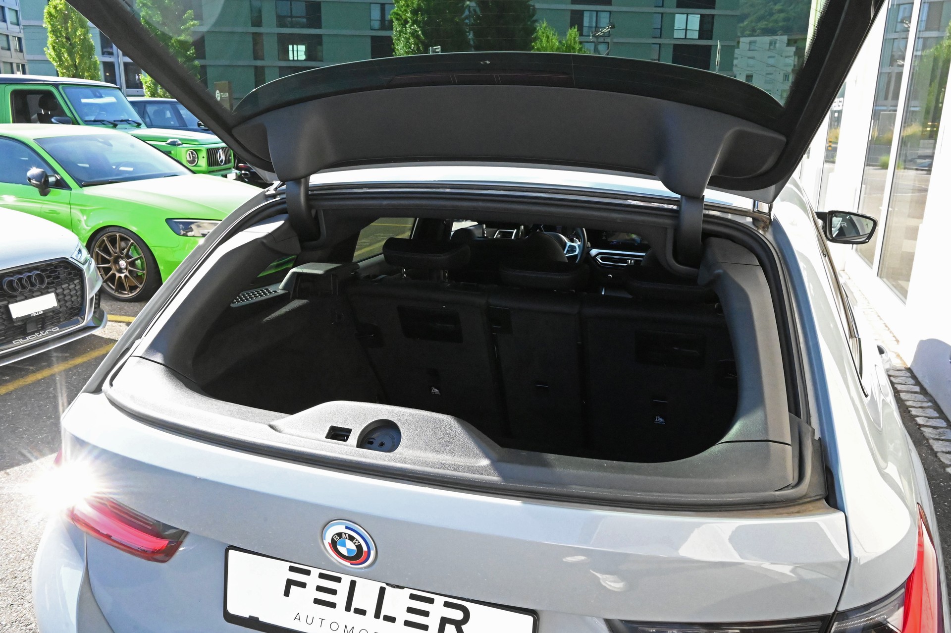 BMW M340i xDrive 48V Touring Steptronic M Sport Pro-image-11