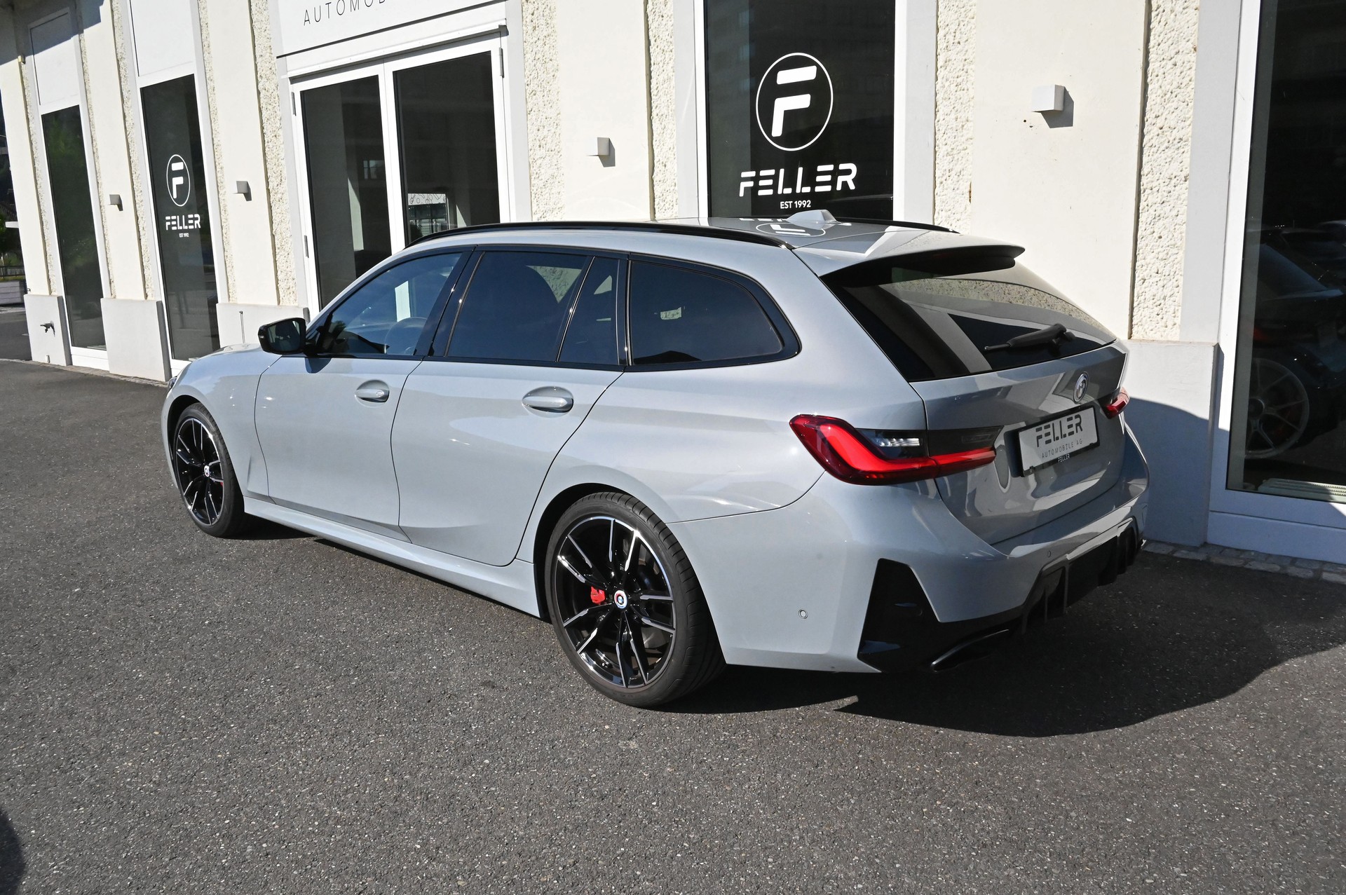 BMW M340i xDrive 48V Touring Steptronic M Sport Pro-image-4