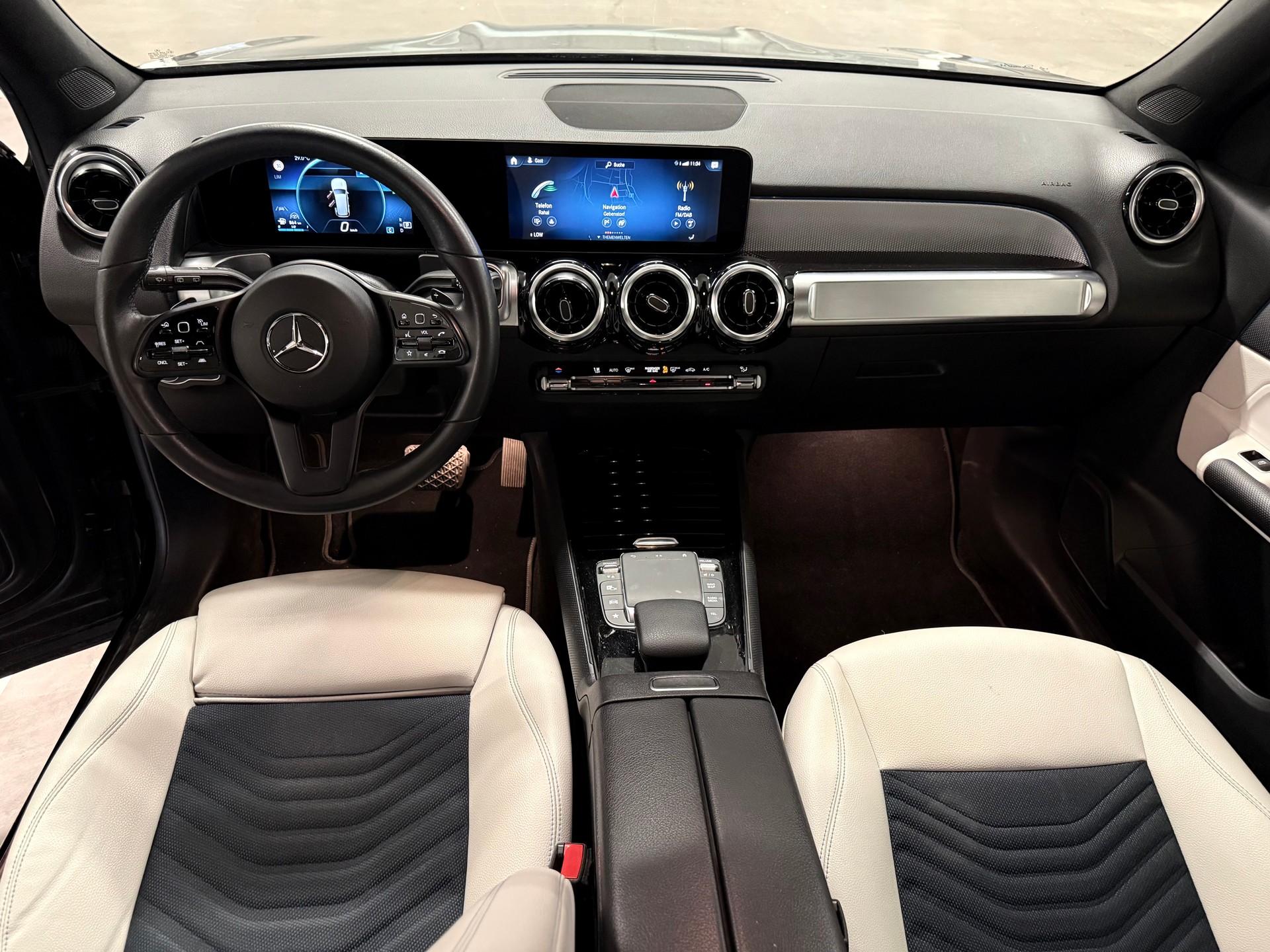 MERCEDES-BENZ GLB 220 d 4Matic Style 8G-Tronic-image-11