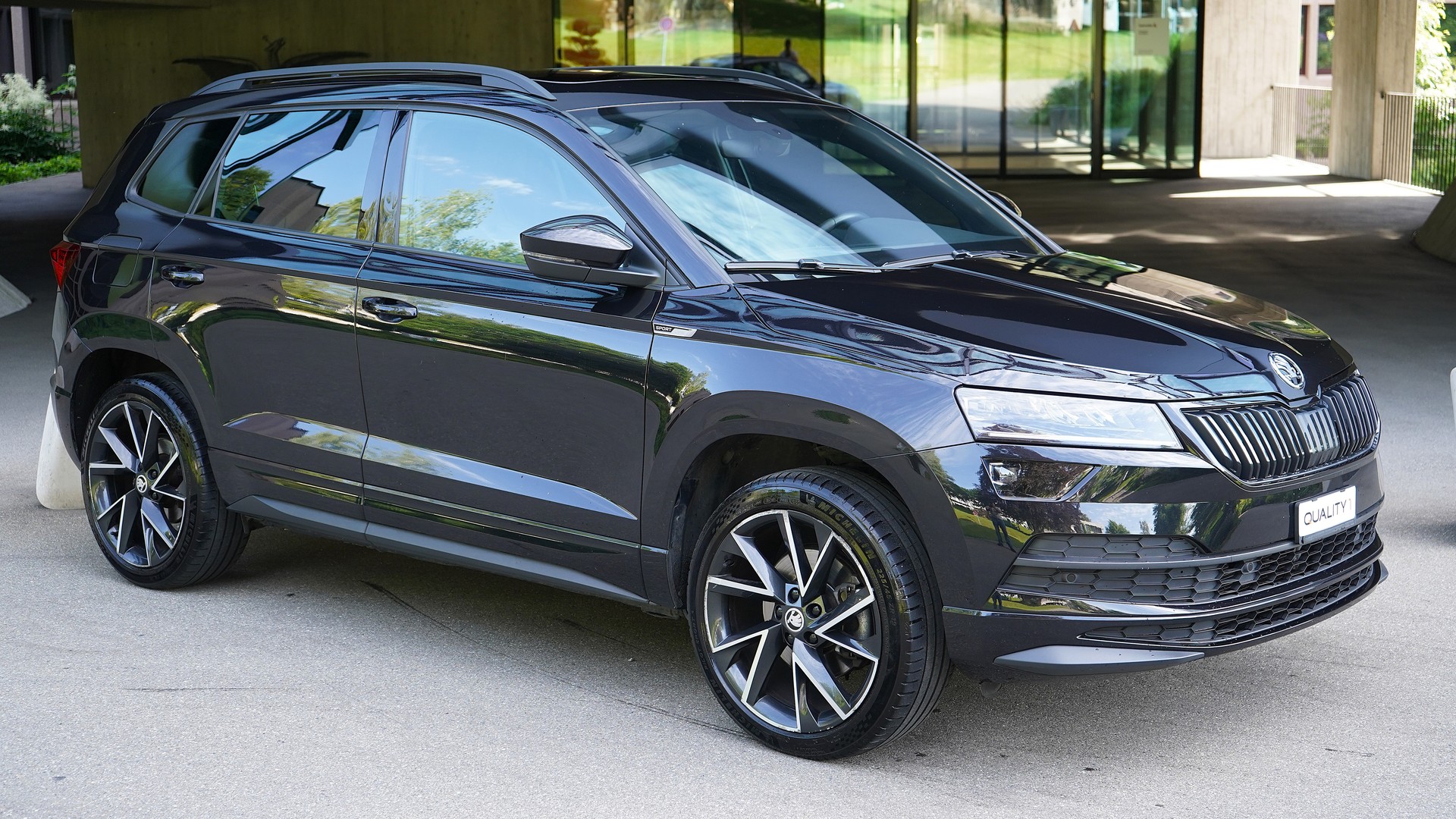 SKODA Karoq 2.0 TSI SportLine 4x4 DSG-image-0
