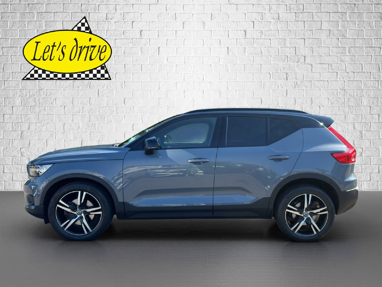 VOLVO XC40 2.0 B4 MH R-Design AWD-image-2