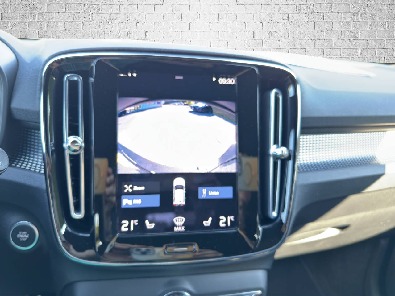 VOLVO XC40 2.0 B4 MH R-Design AWD-image-10