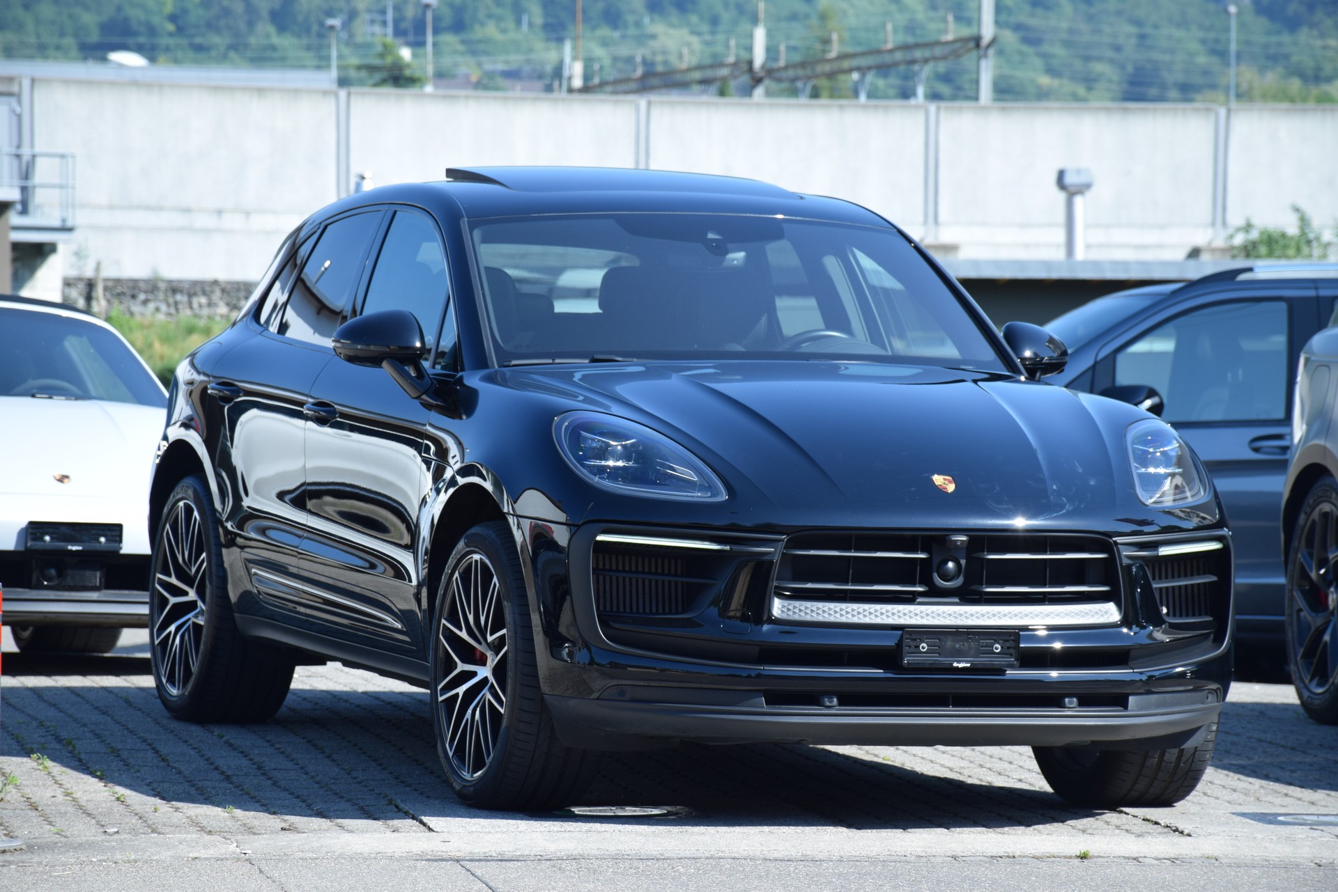 PORSCHE Macan S PDK-image-4