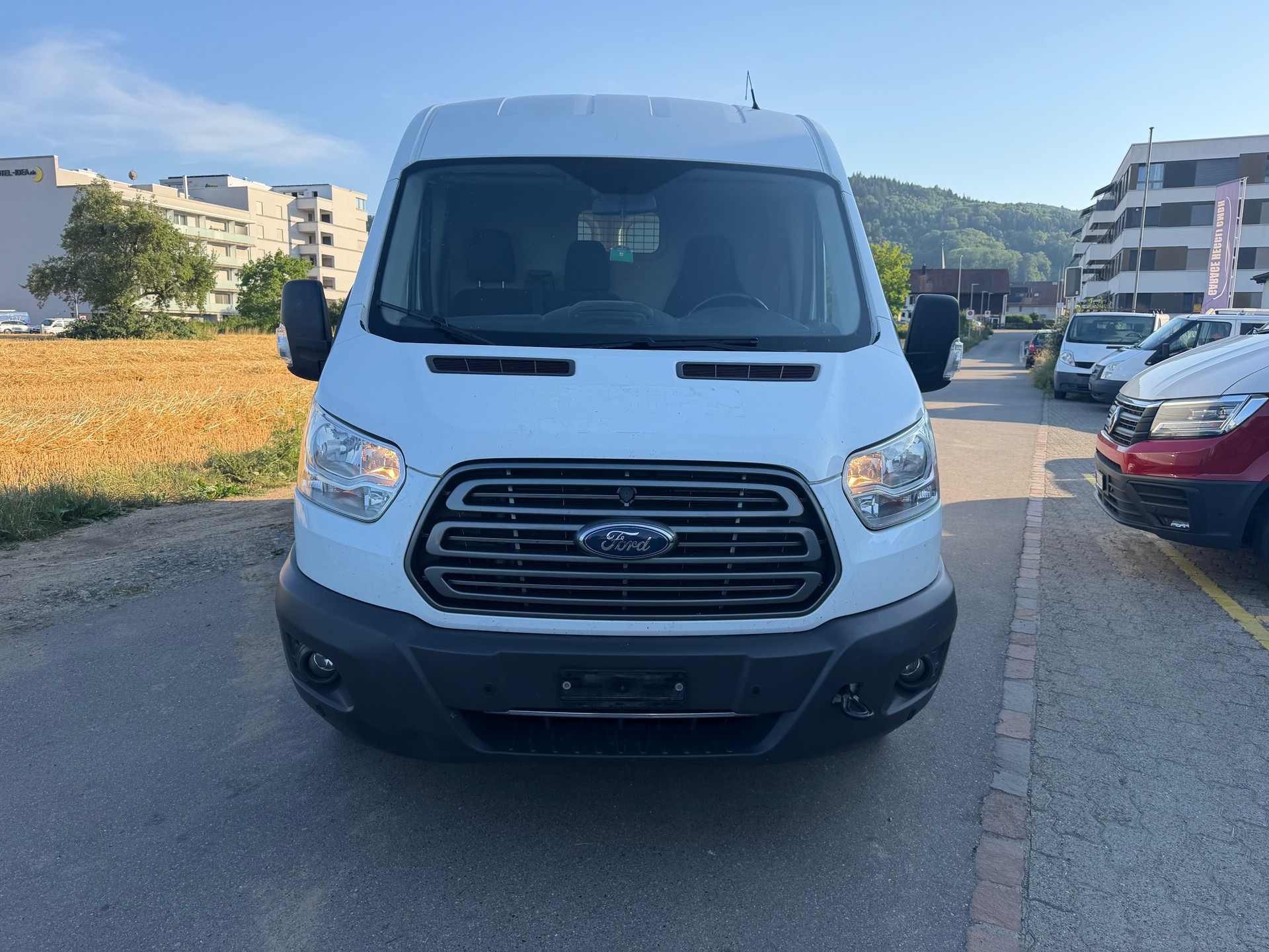 FORD Transit Van 350 L2 Trend 2.0 TDCi 170 FWD-image-2