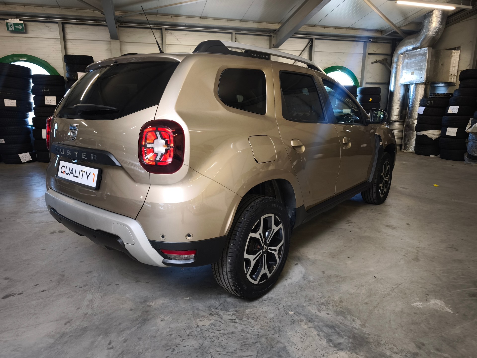 DACIA Duster dCi 110 Prestige 4x2 EDC-image-2