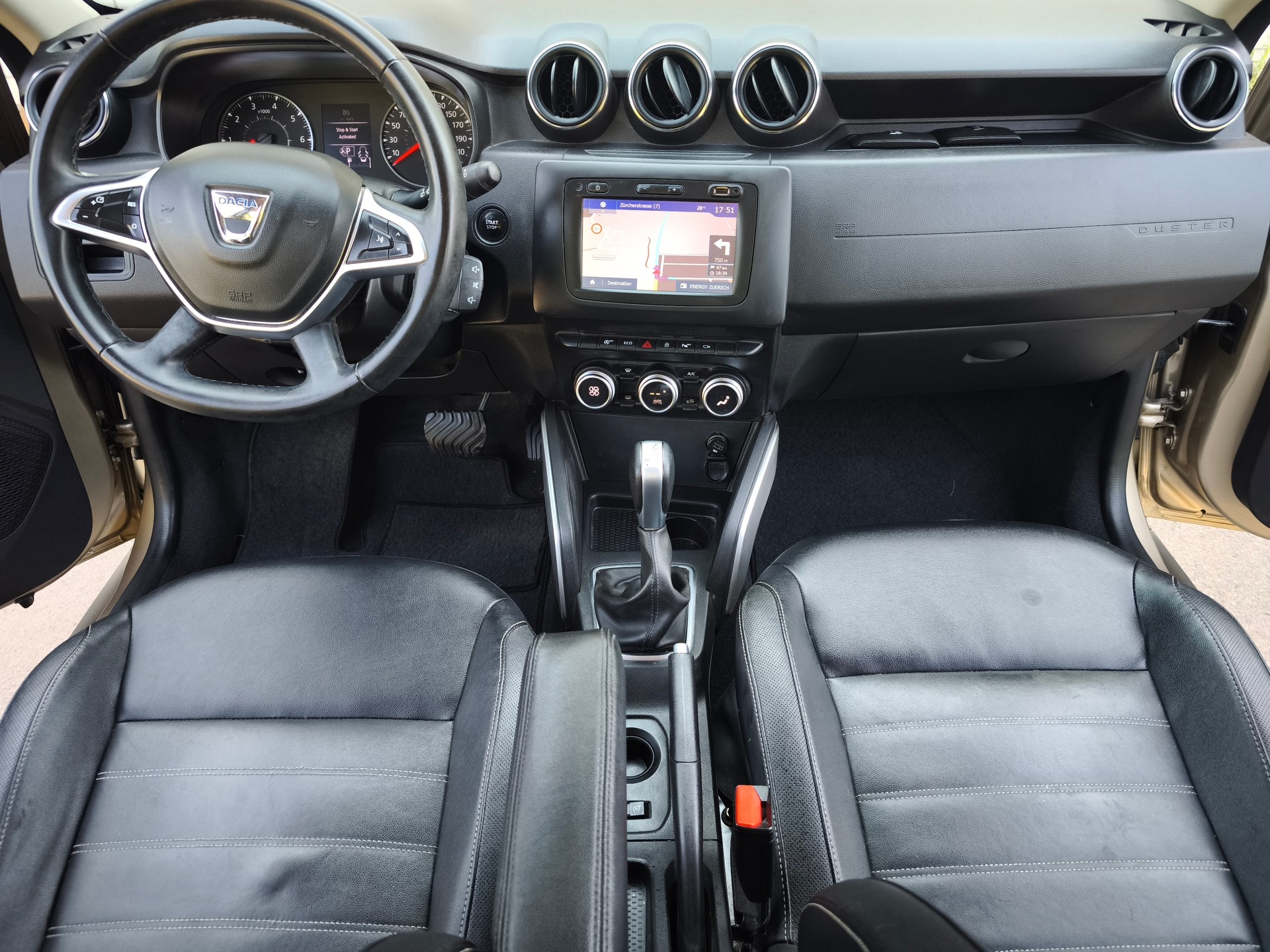 DACIA Duster dCi 110 Prestige 4x2 EDC-image-8