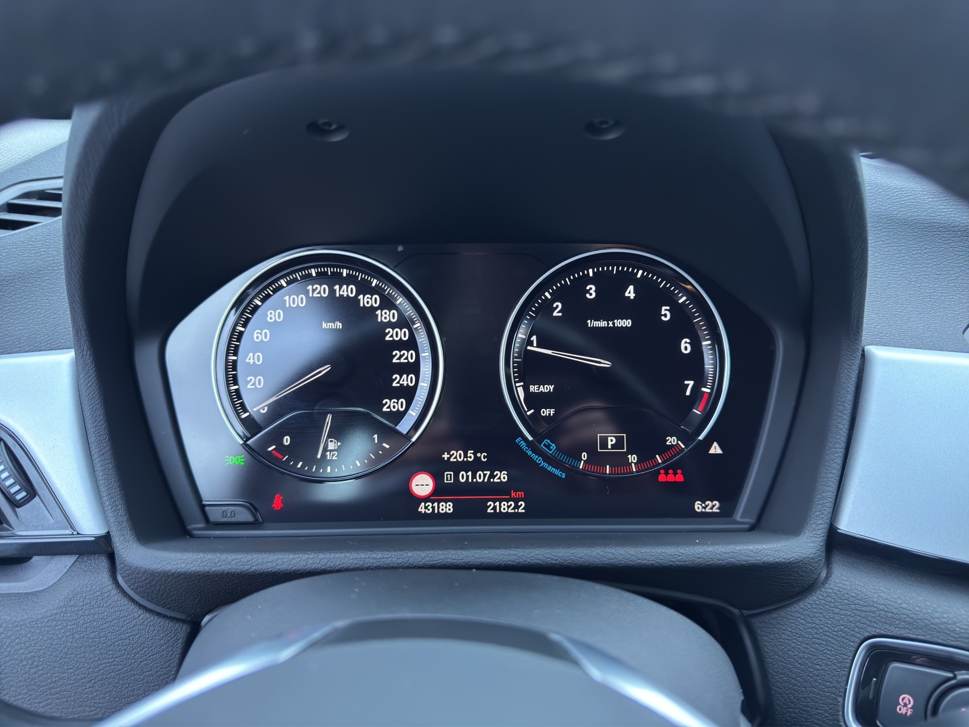 BMW X1 xDrive 20i Steptronic-image-10