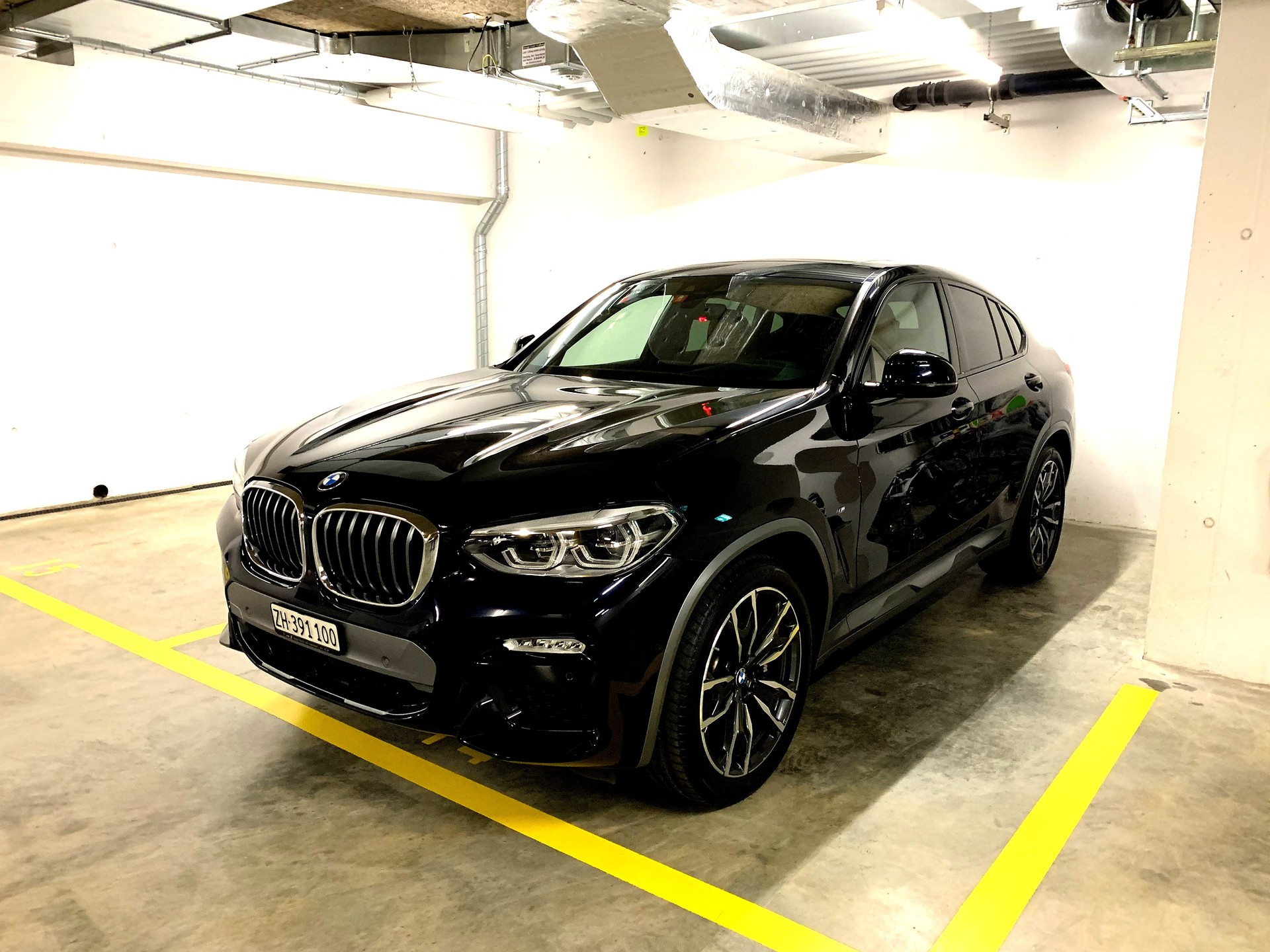BMW 30i xDrive-image-0