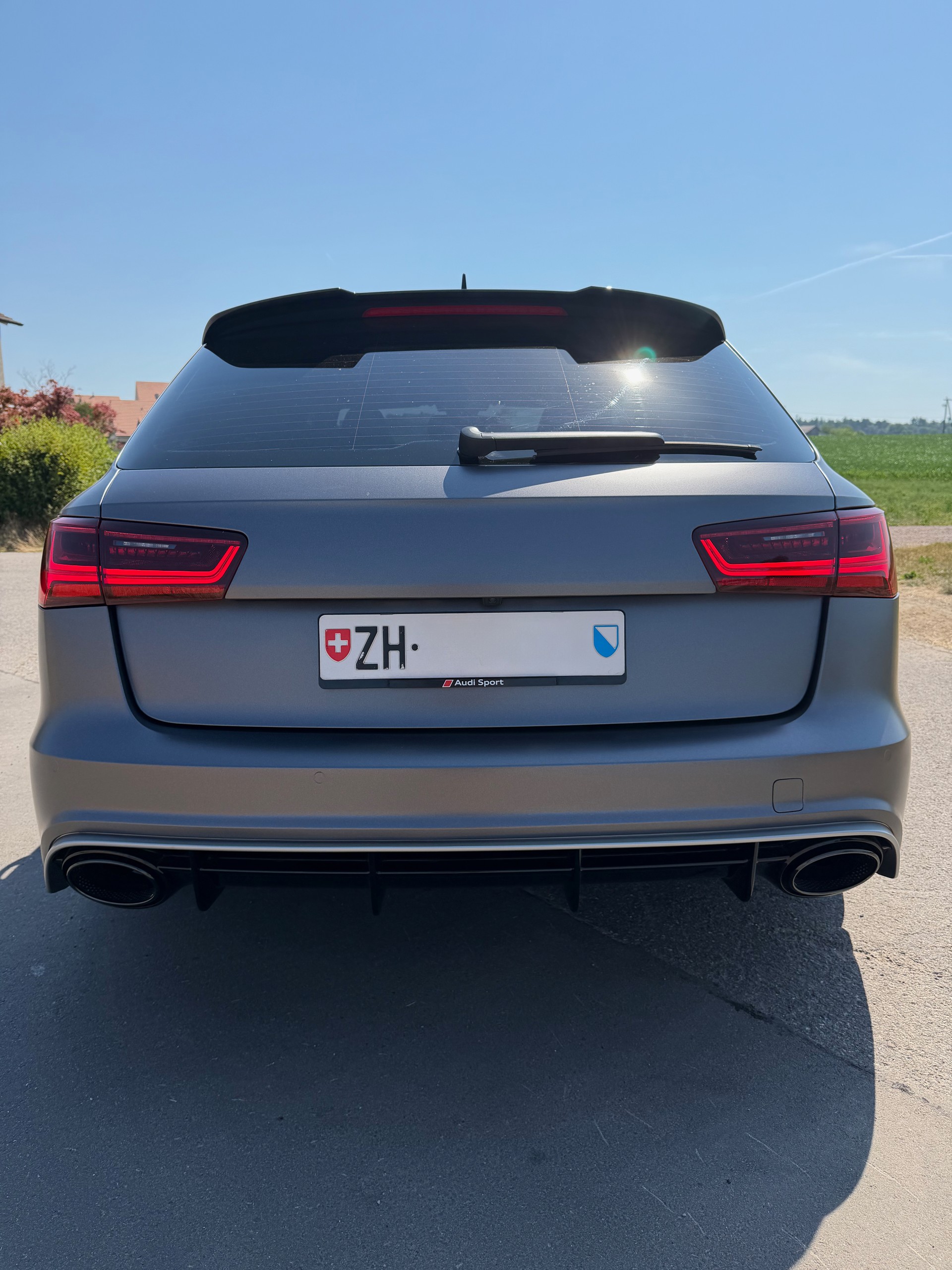 AUDI Avant-image-1