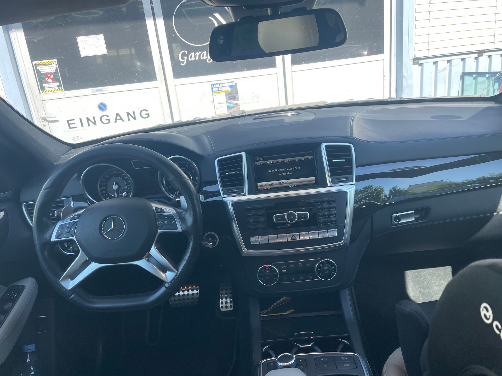 MERCEDES-BENZ ML 63 AMG Executive 4Matic Speedshift-image-2
