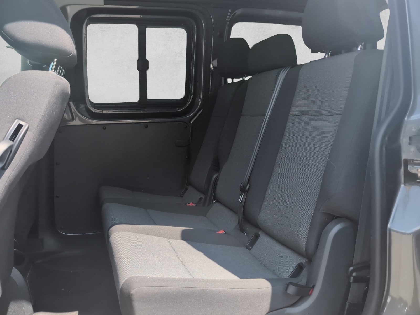 VW Caddy 1.4 TSI Trendline-image-9
