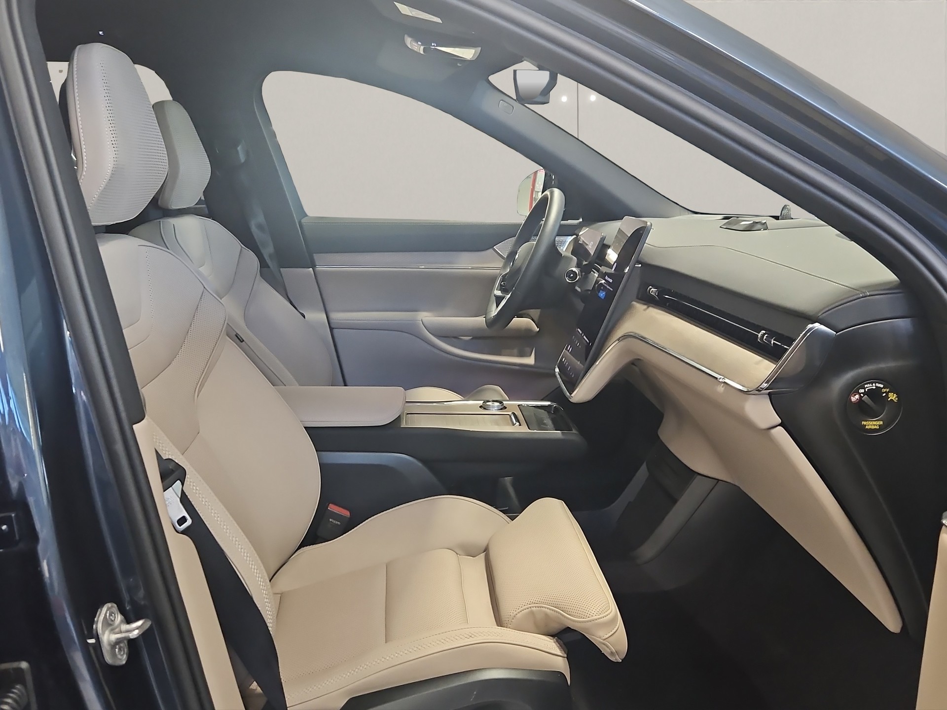 VOLVO EX90 Twin Performance Ultra AWD-image-13
