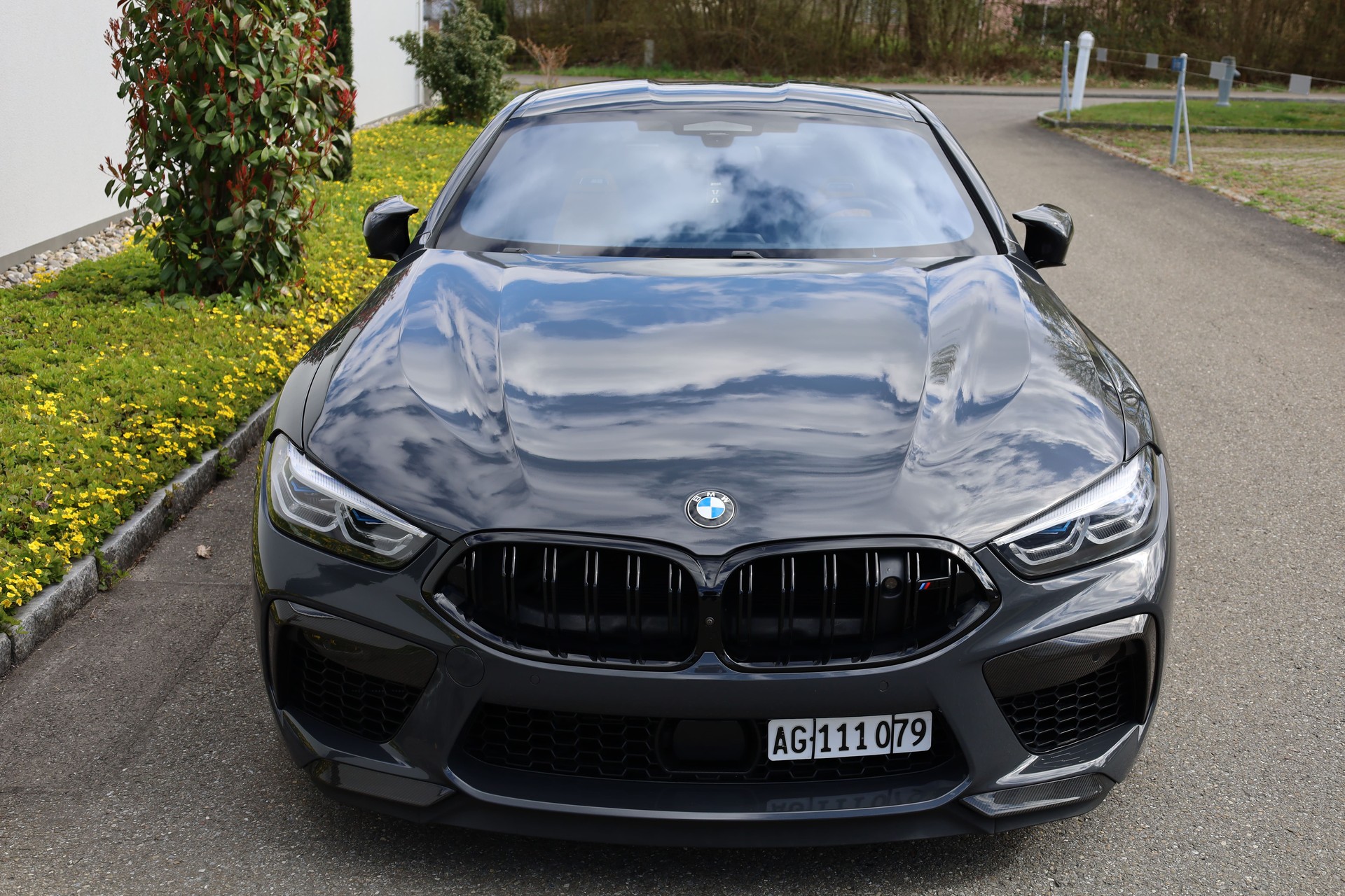 BMW M8 Competition xDrive-image-1