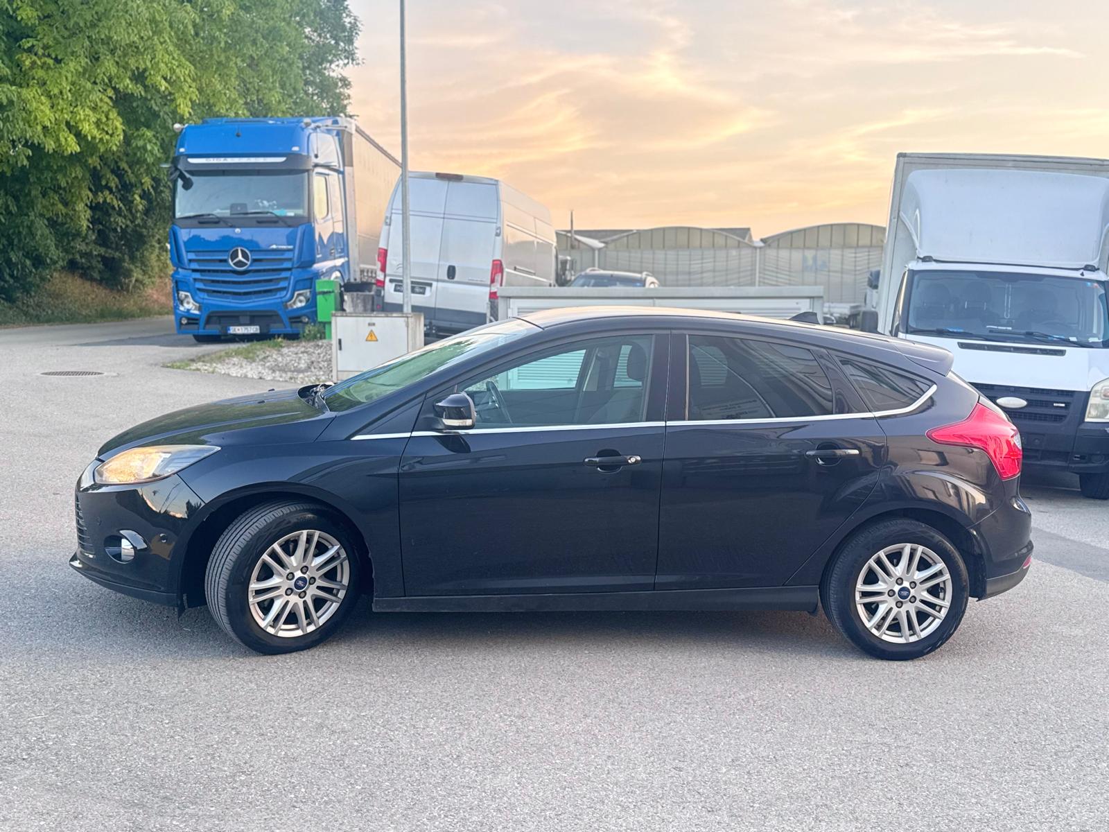 FORD Focus 2.0 TDCi Trend PowerShift-image-4