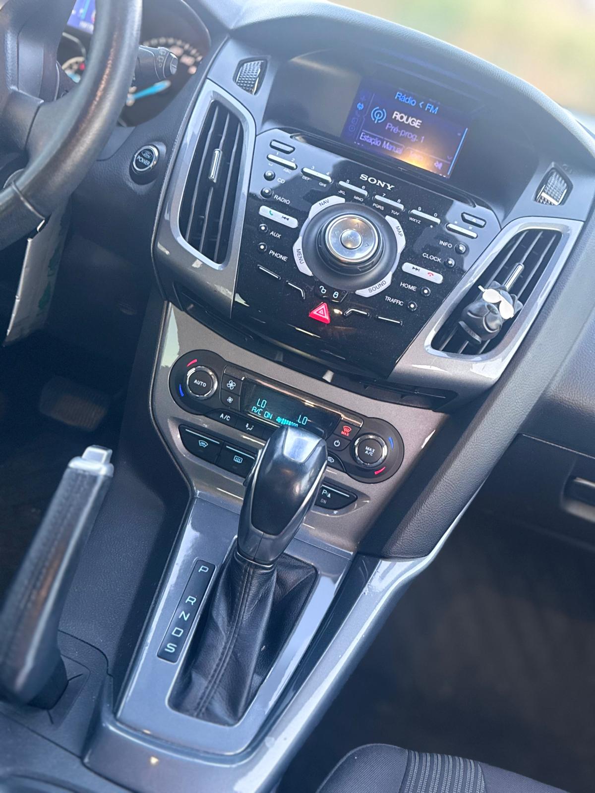 FORD Focus 2.0 TDCi Trend PowerShift-image-21