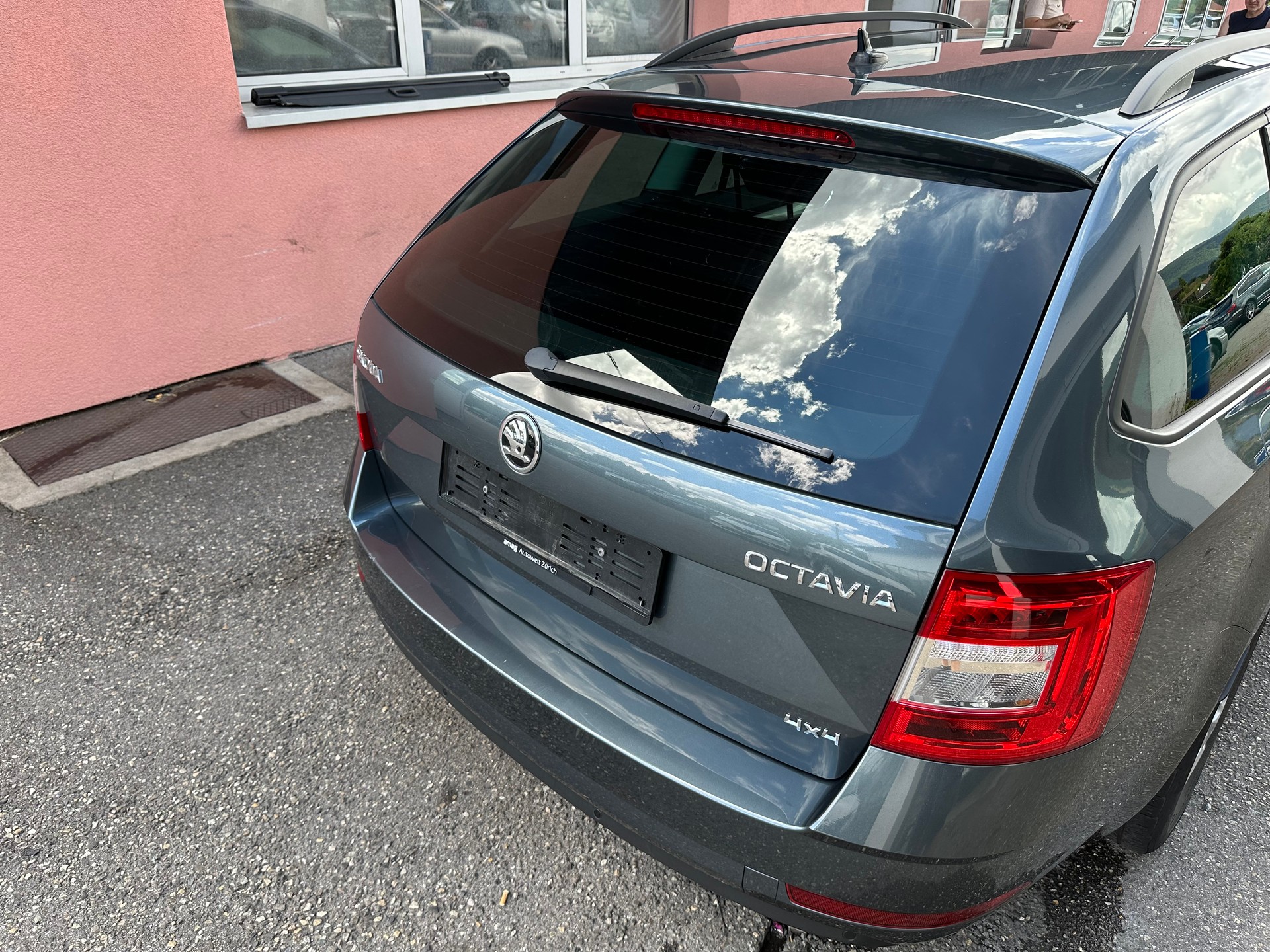 SKODA Octavia Combi 2.0 TDI Ambition 4x4-image-6