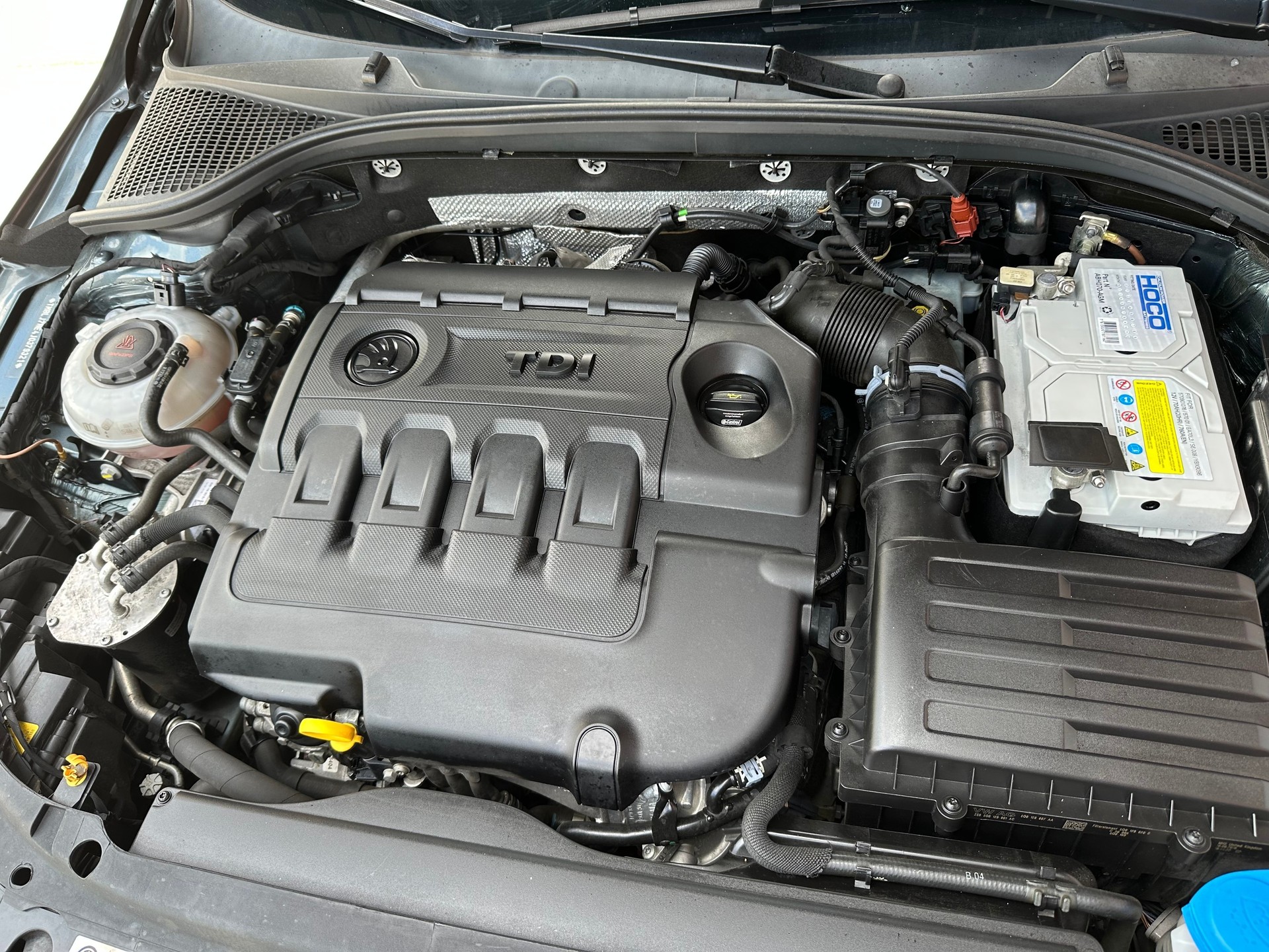 SKODA Octavia Combi 2.0 TDI Ambition 4x4-image-13