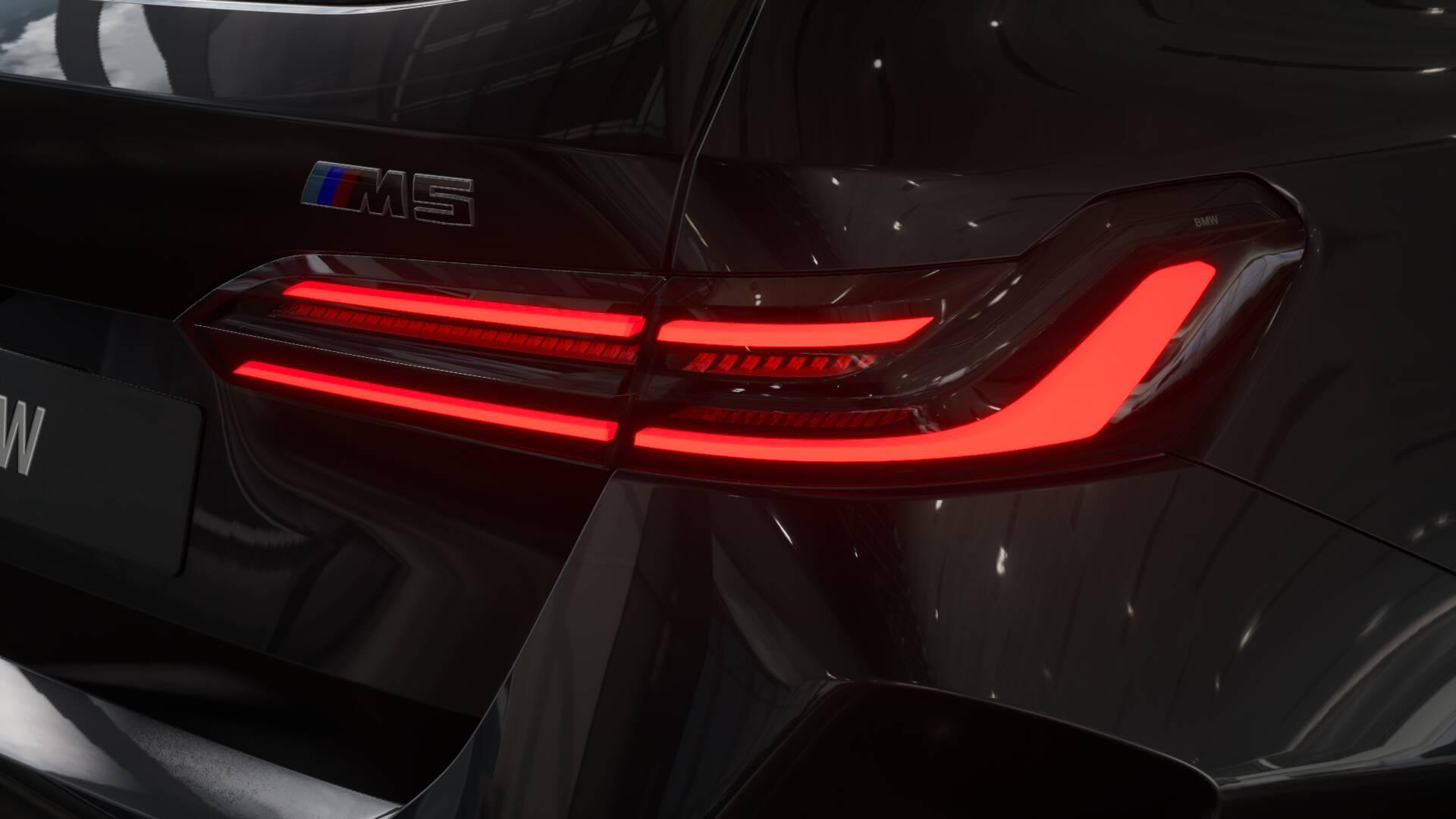 BMW M5 xDrive Touring-image-7