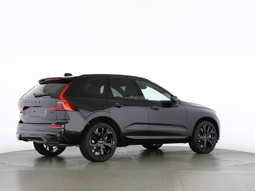 VOLVO XC60 2.0 T6 TE Black Edition eAWD-image-15