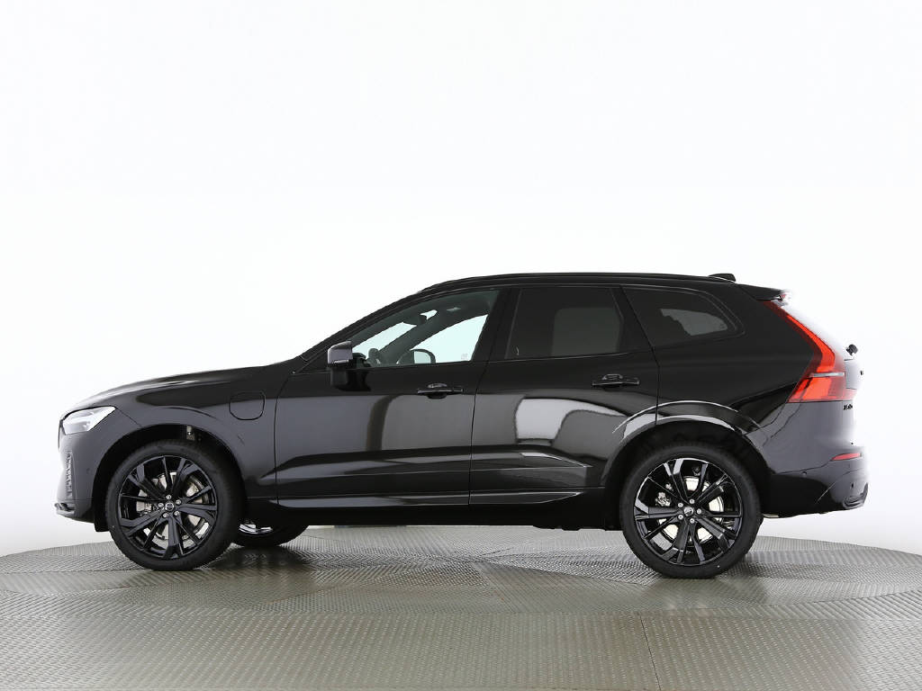 VOLVO XC60 2.0 T6 TE Black Edition eAWD-image-28