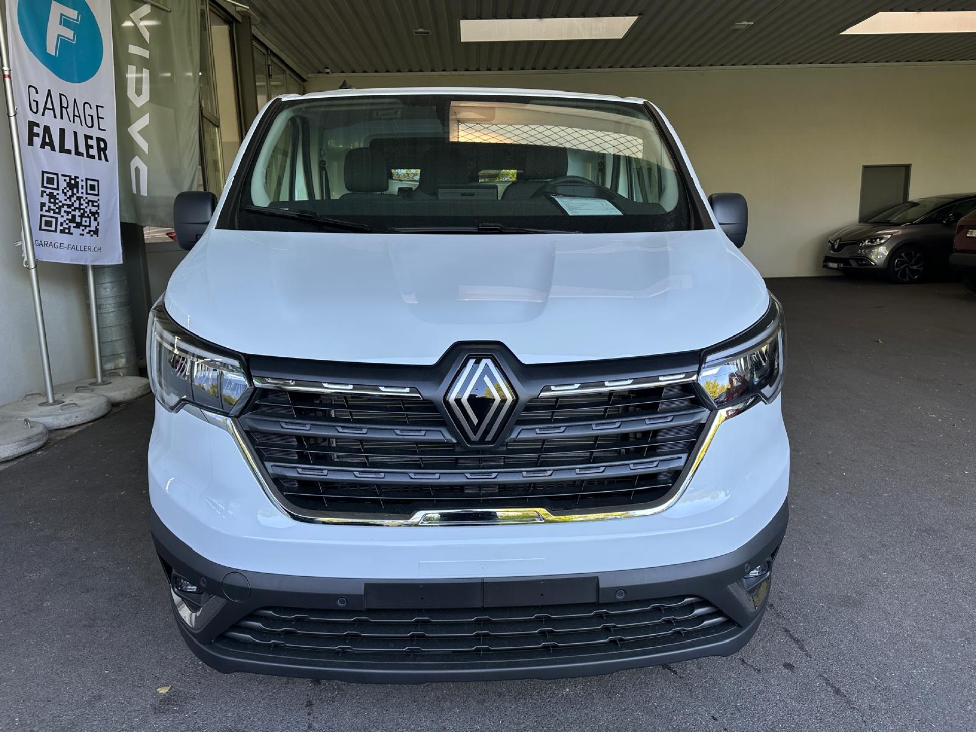 RENAULT Trafic Kastenwagen-image-7