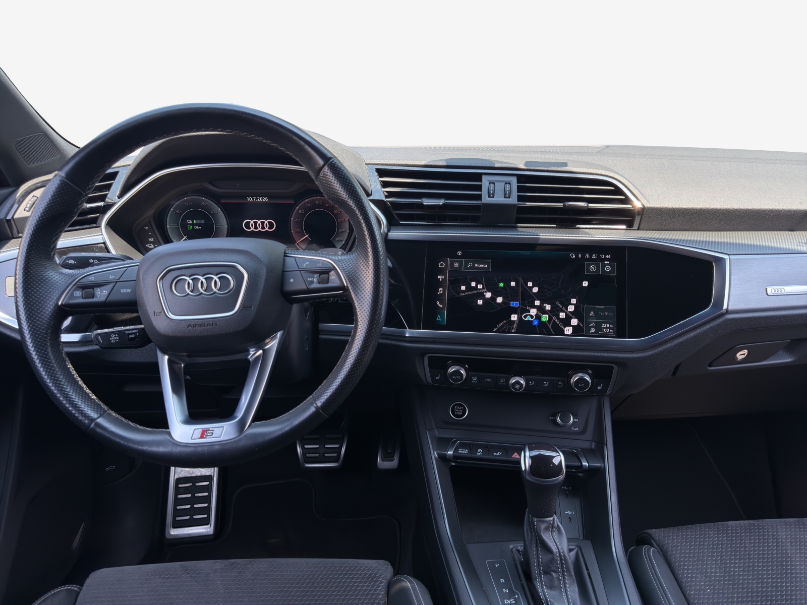 AUDI Q3 Sportback 45 TFSI e S line S-tronic-image-8