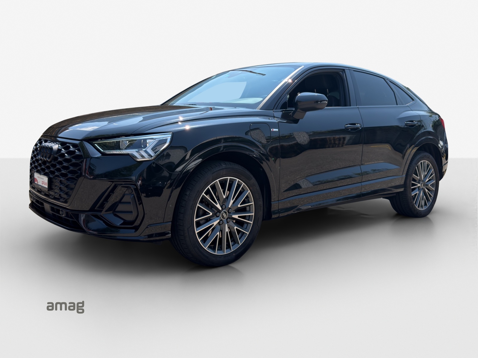 AUDI Q3 Sportback 45 TFSI e S line S-tronic-image-0