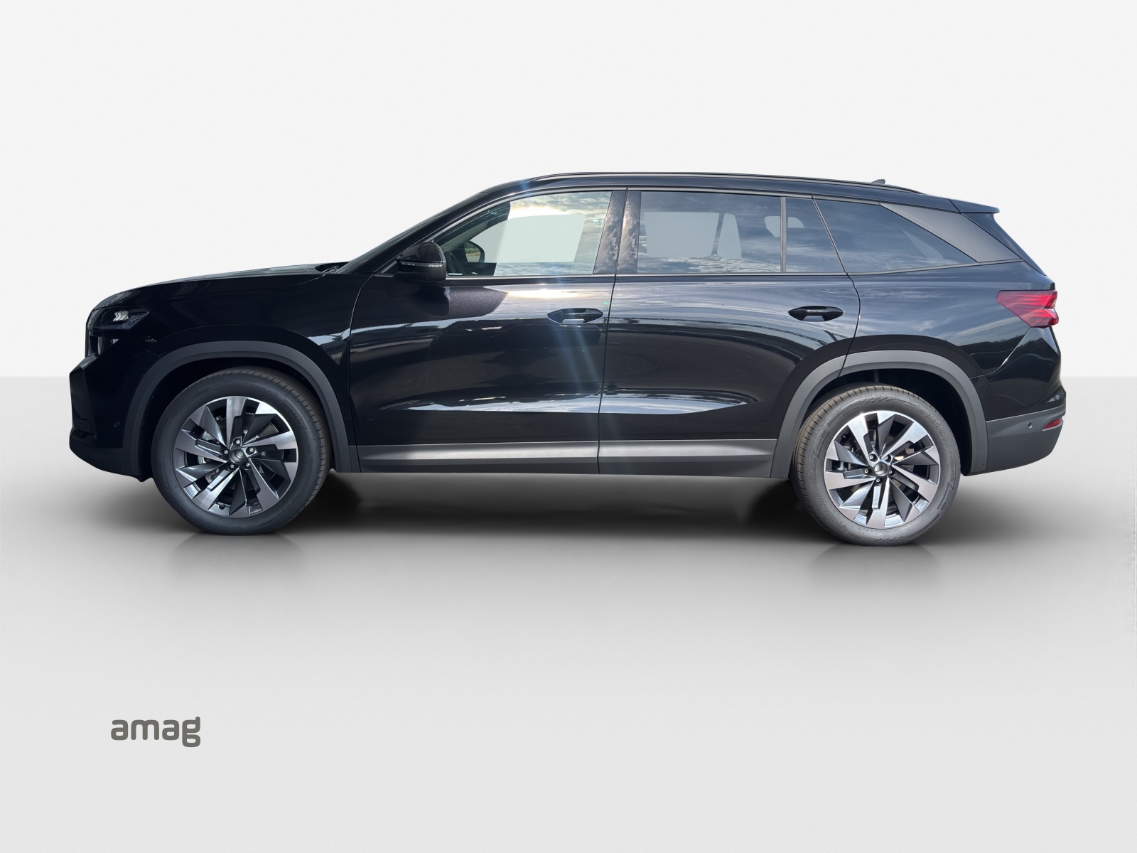 SKODA Kodiaq 2.0 TSI Selection 4x4-showroom-element-1