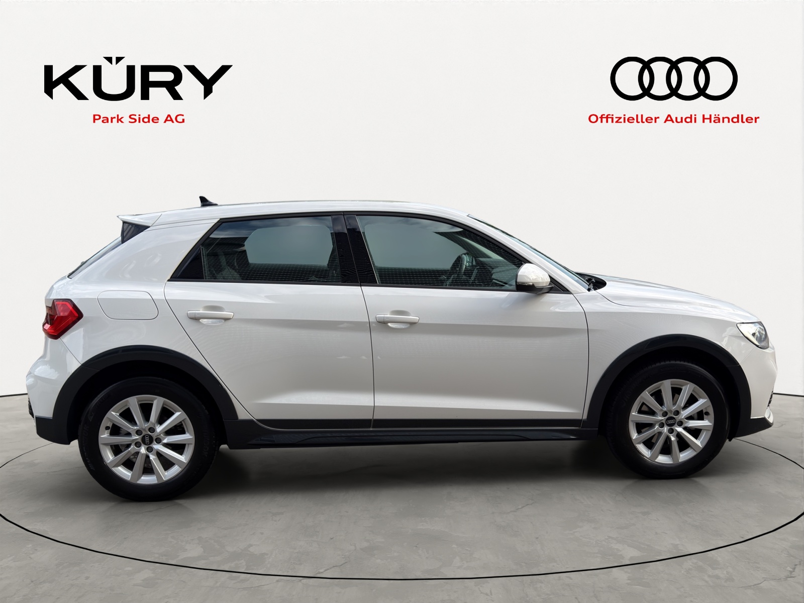 AUDI A1 citycarver 30 TFSI Attraction 110PS-image-2