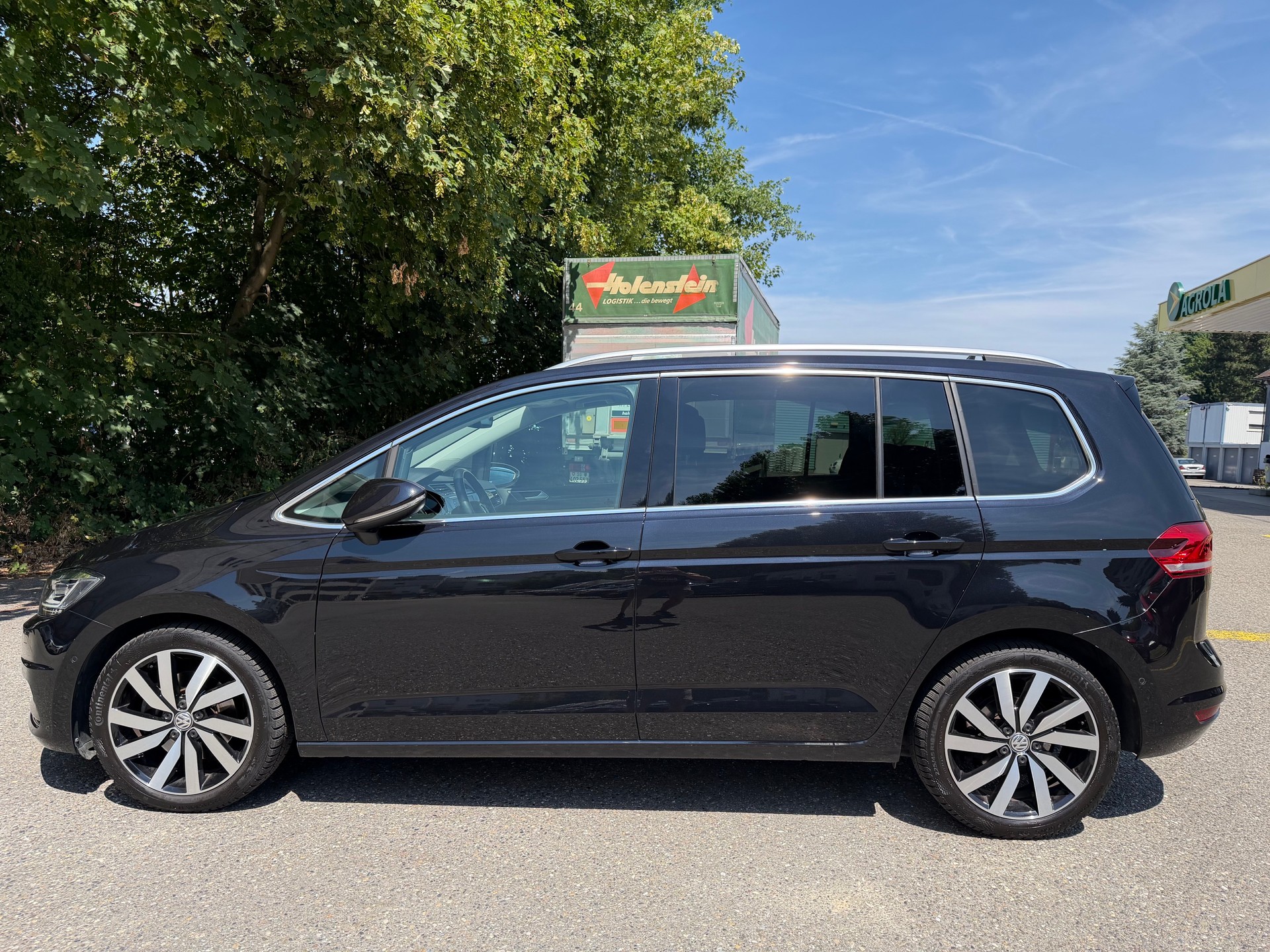 VW Touran 2.0 TDI BlueMotion Technology Highline DSG-image-1