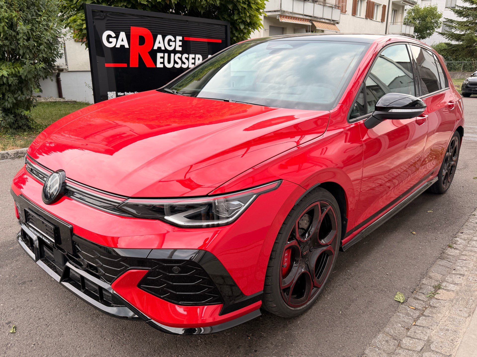 VW Golf GTI 2.0 TSI DSG 325 PS EDITION 50 *** AKRAPOVIC & 5 JAHRE VW WERKSGARANTIE ***