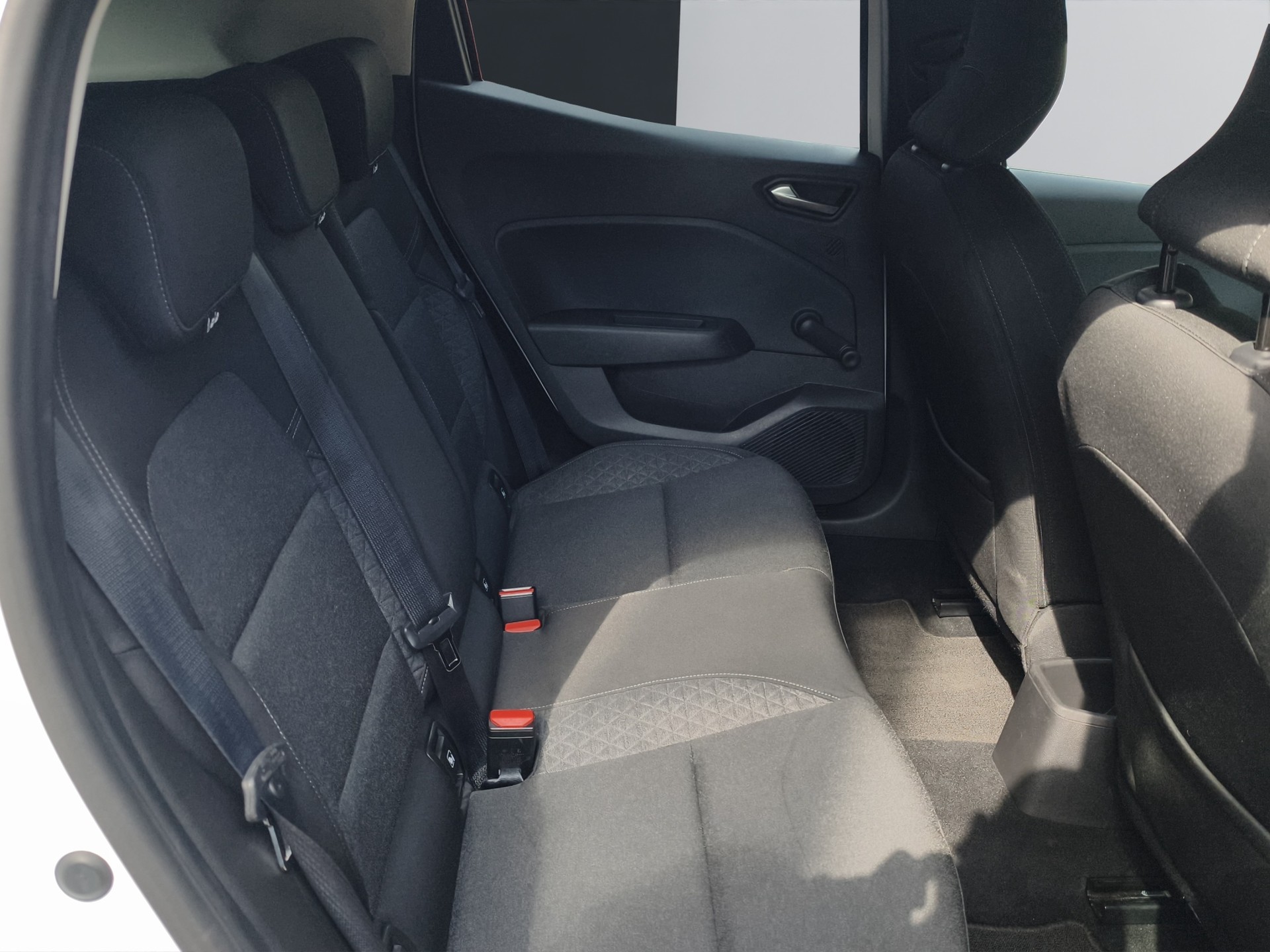 RENAULT Clio 1.0 Business-image-14