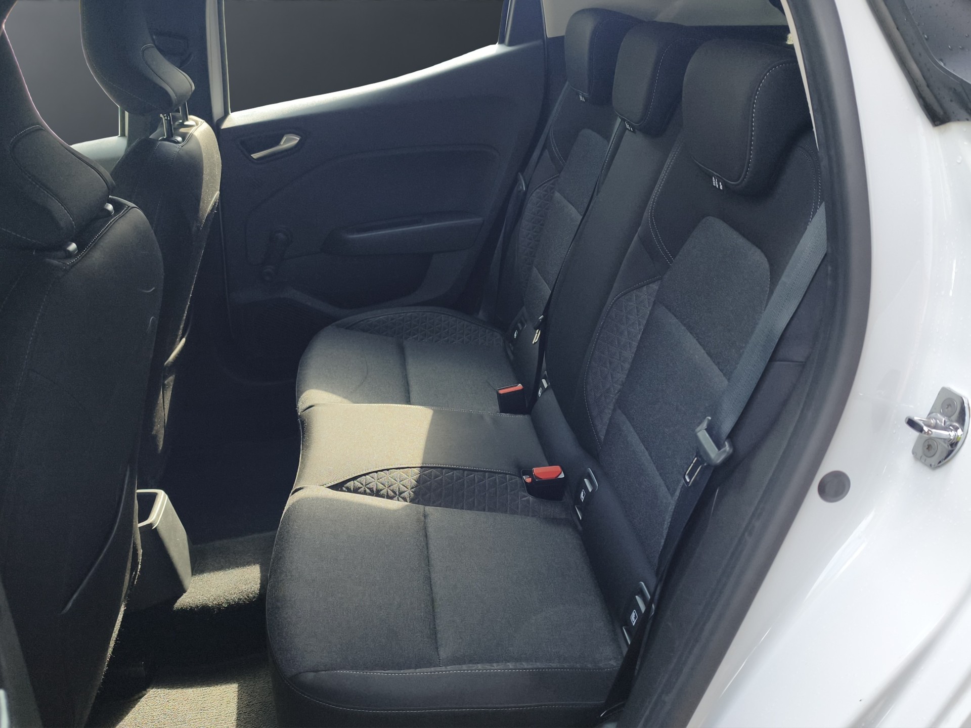 RENAULT Clio 1.0 Business-image-15