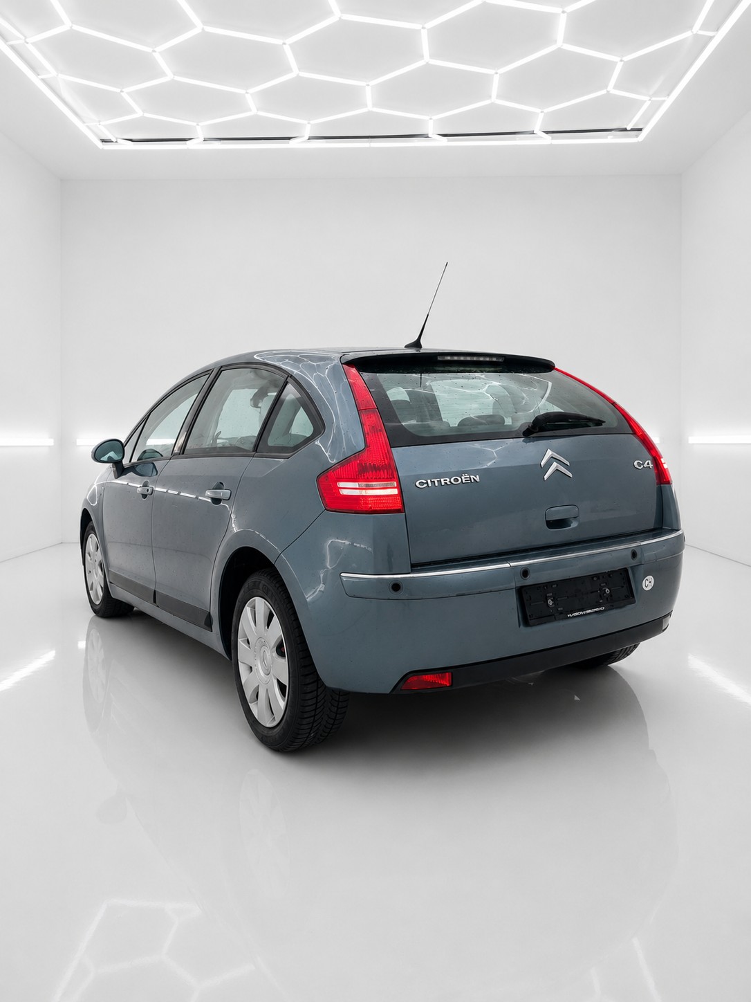 CITROEN C4 Berline 2.0i 16V Exclusive Automatic-showroom-element-2