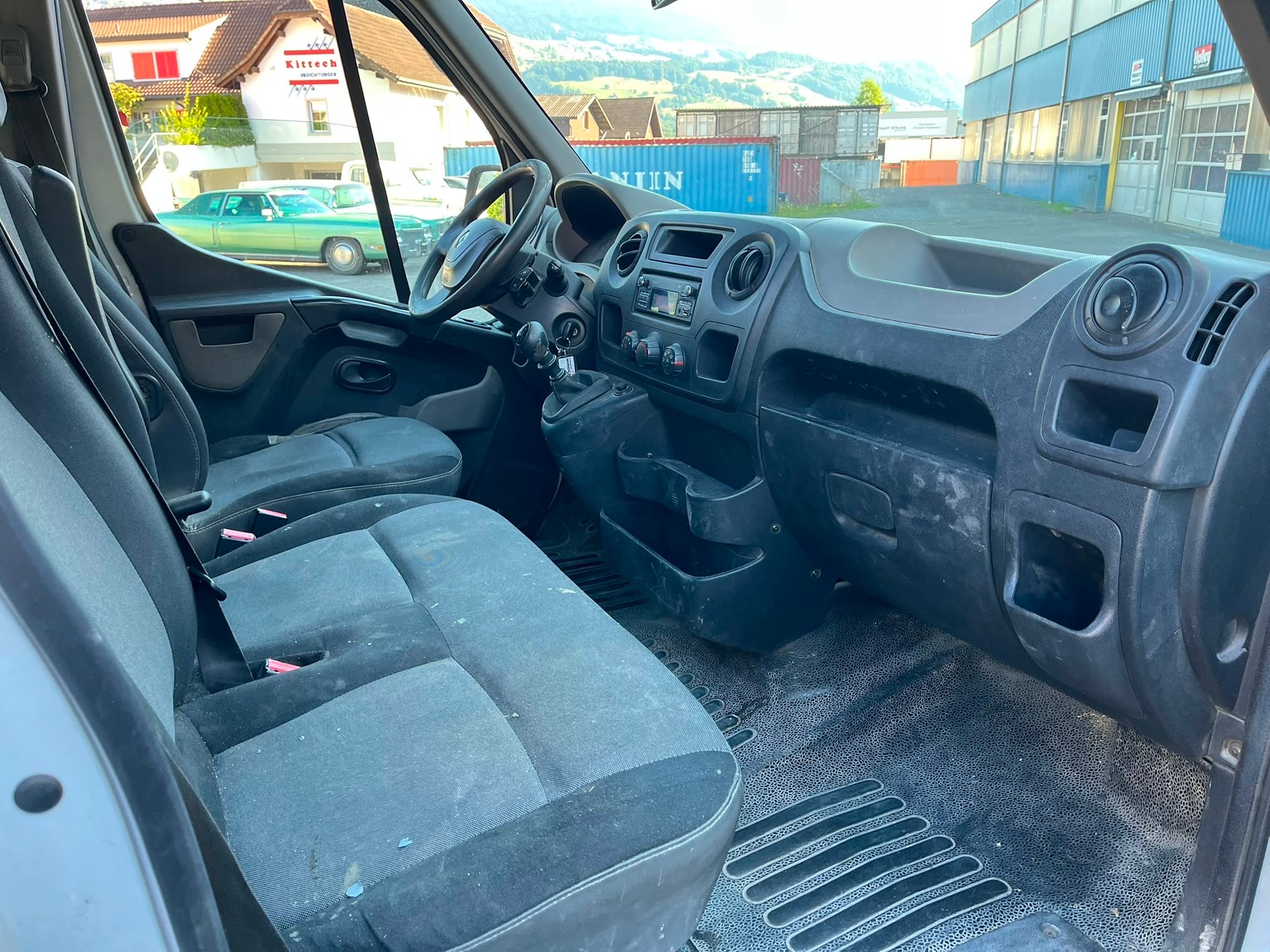 RENAULT Master T35 2.3dCi L2H1-image-4