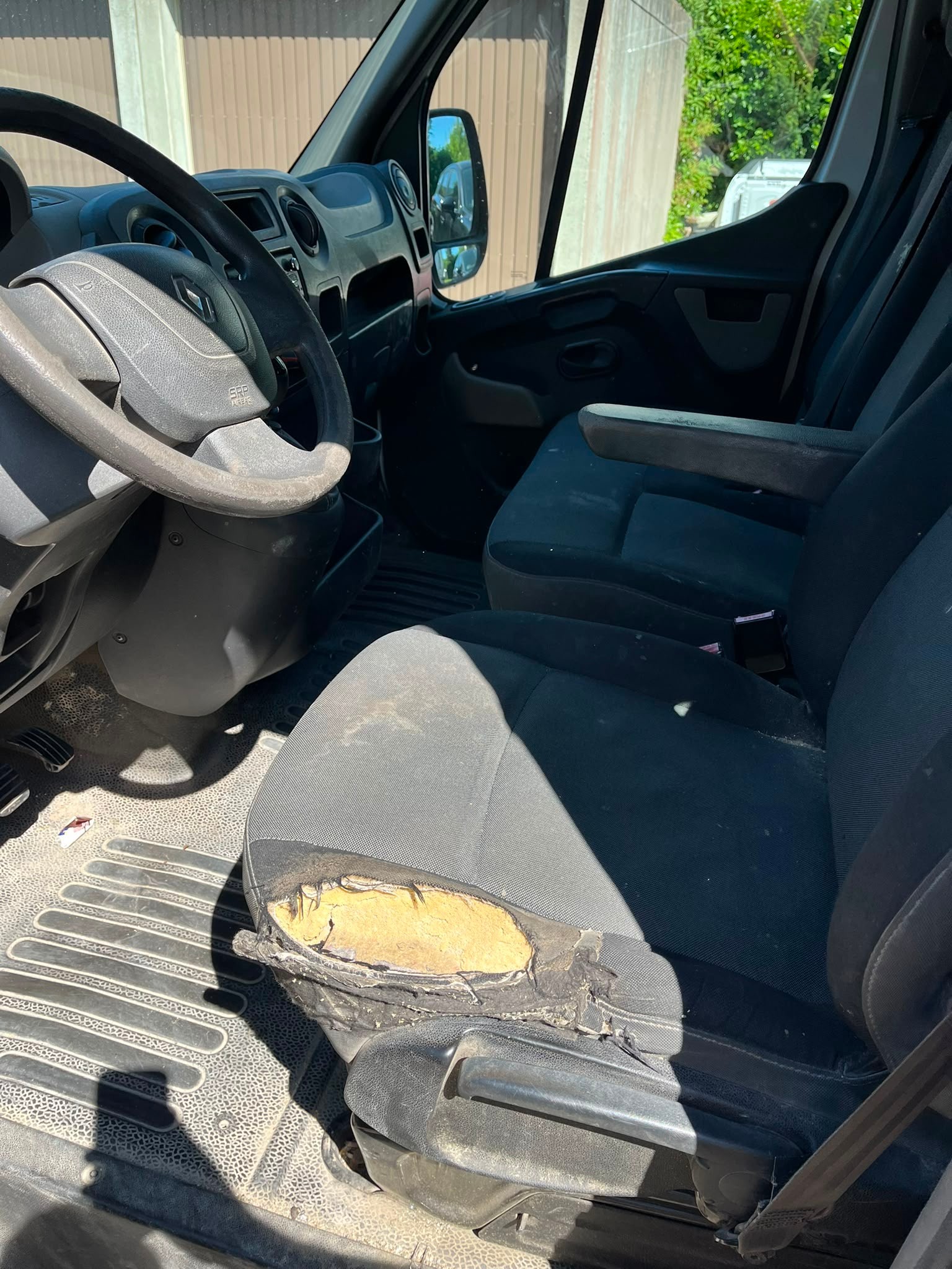 RENAULT Master T35 2.3dCi L2H1-image-7