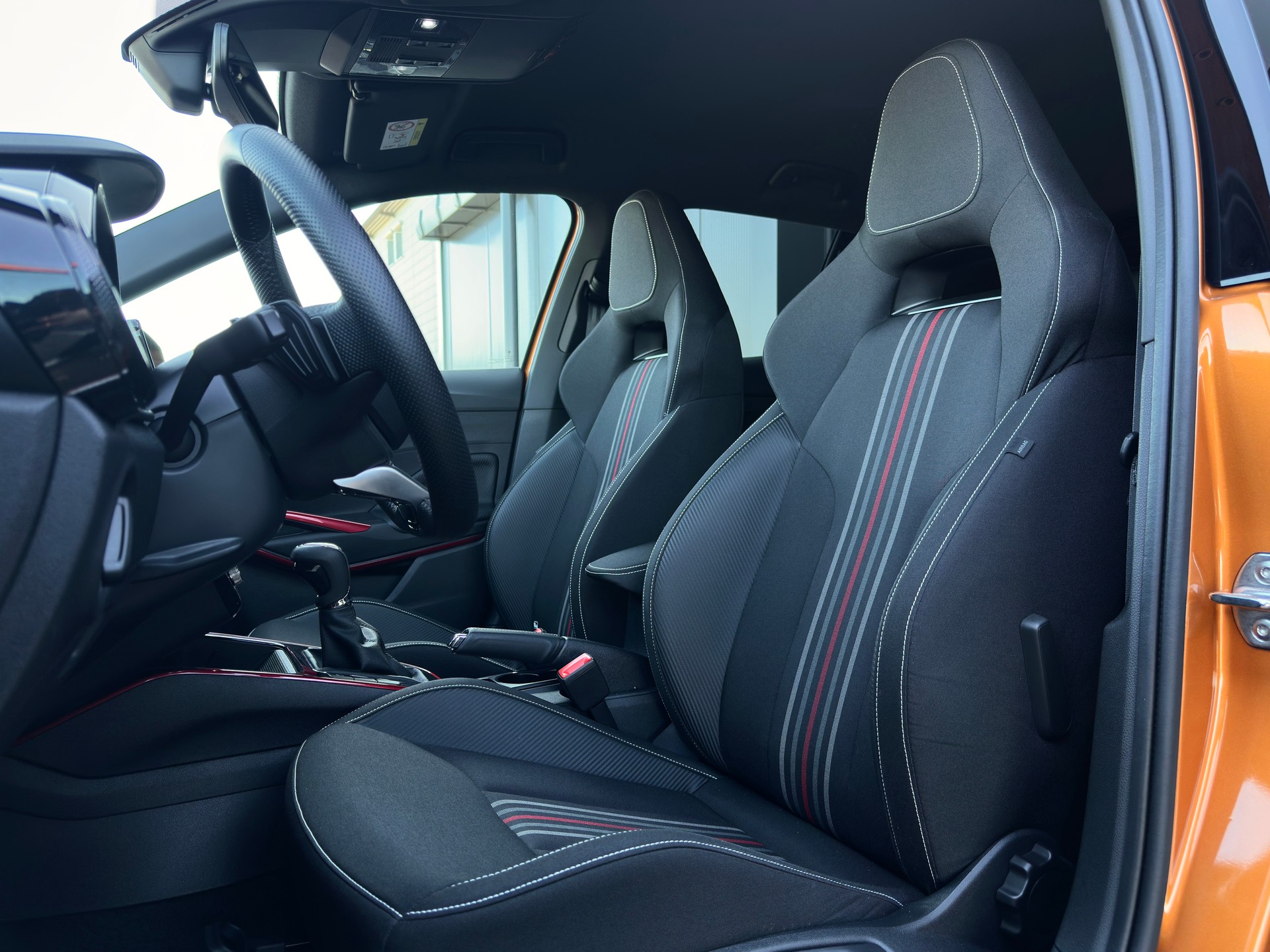SKODA Fabia 1.0 TSI Monte Carlo DSG-image-9